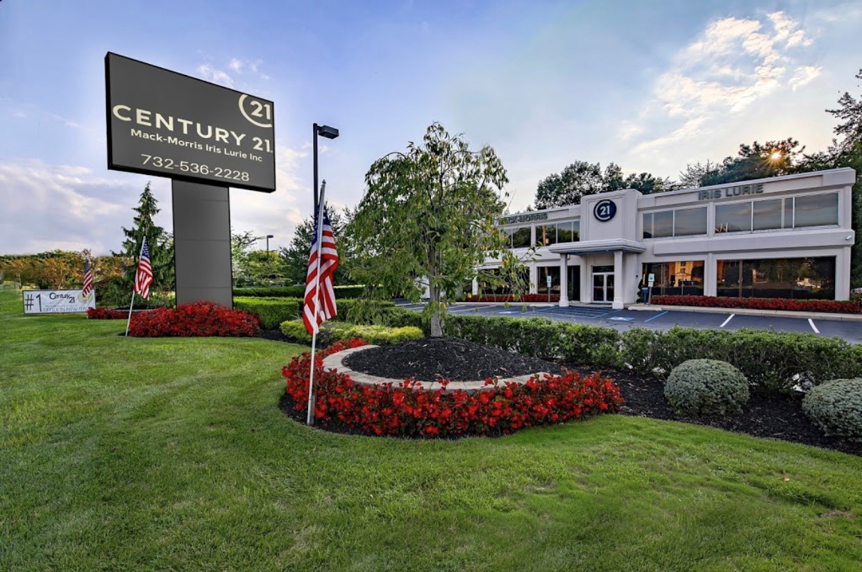 CENTURY 21 MackMorris Iris Lurie Inc, USA Real Estate Office CENTURY