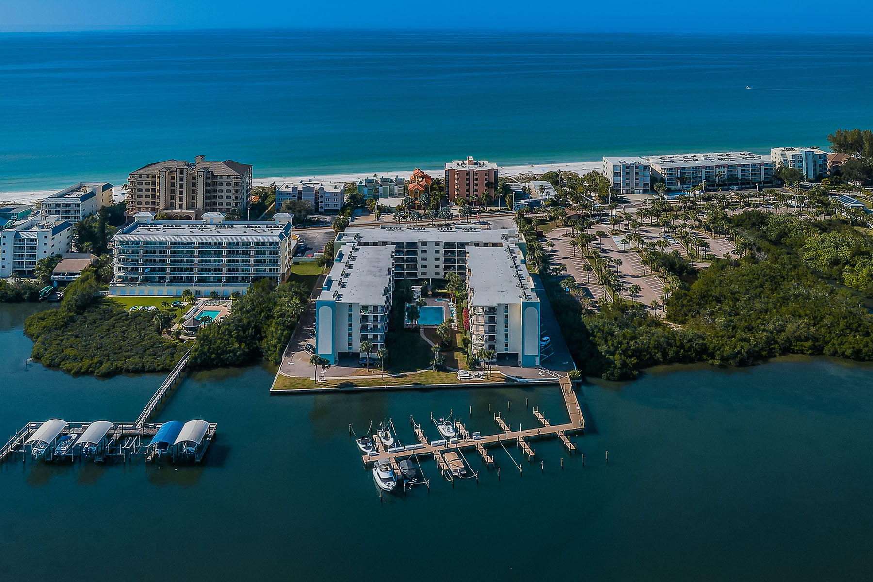 GOLDEN SHORES CONDO