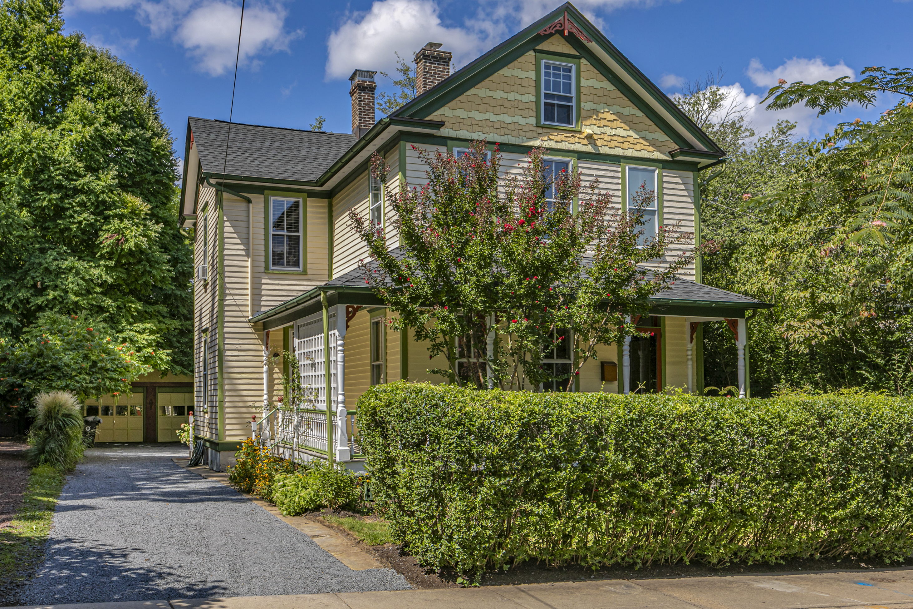 Expanded Victorian Loaded with Space and Charm