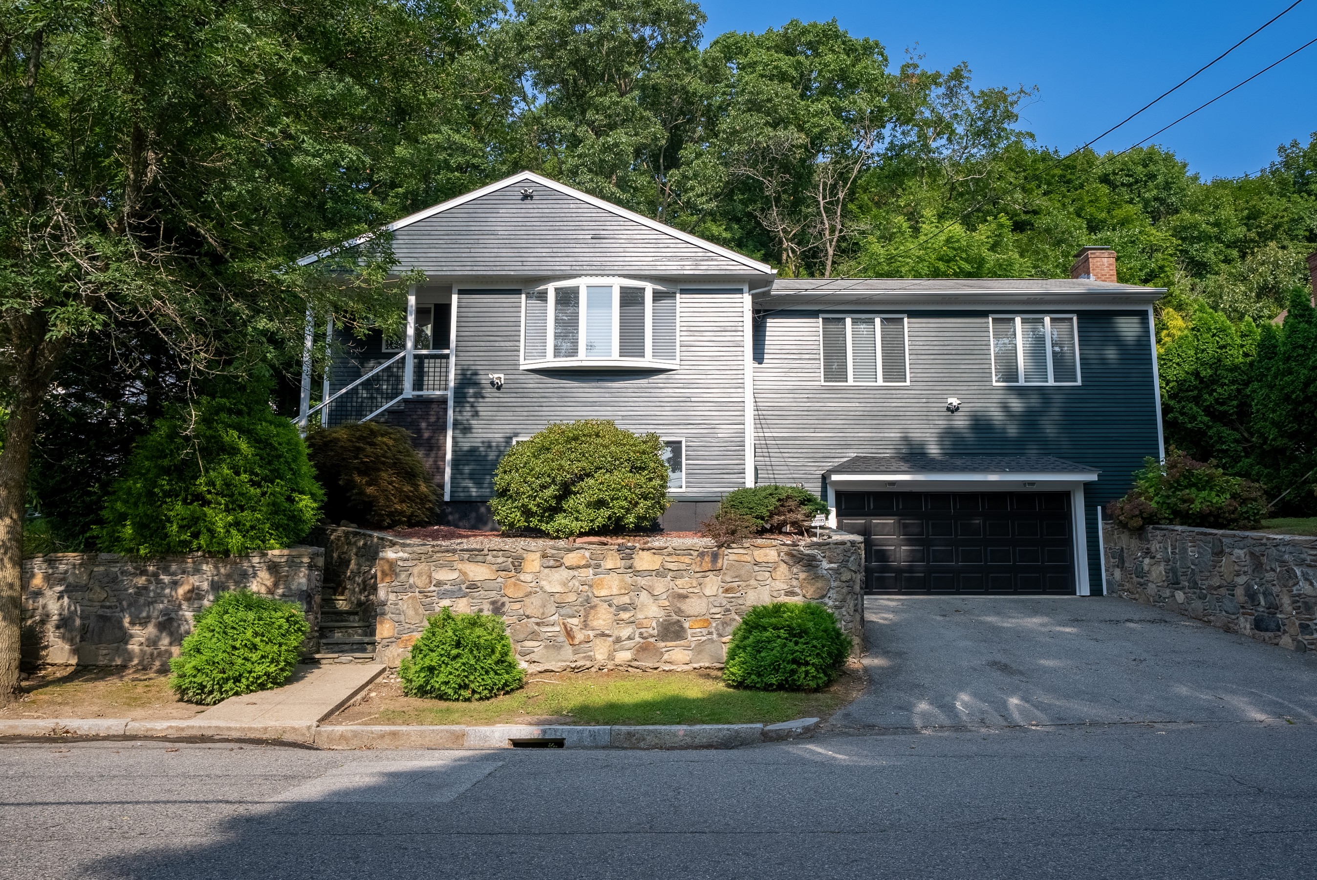 Charming Contemporary Raised Ranch in Elmhurst