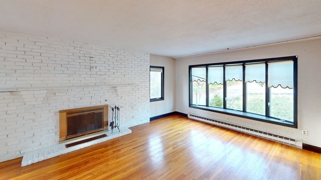 680 Blue Hill Ave, Milton, MA 02186