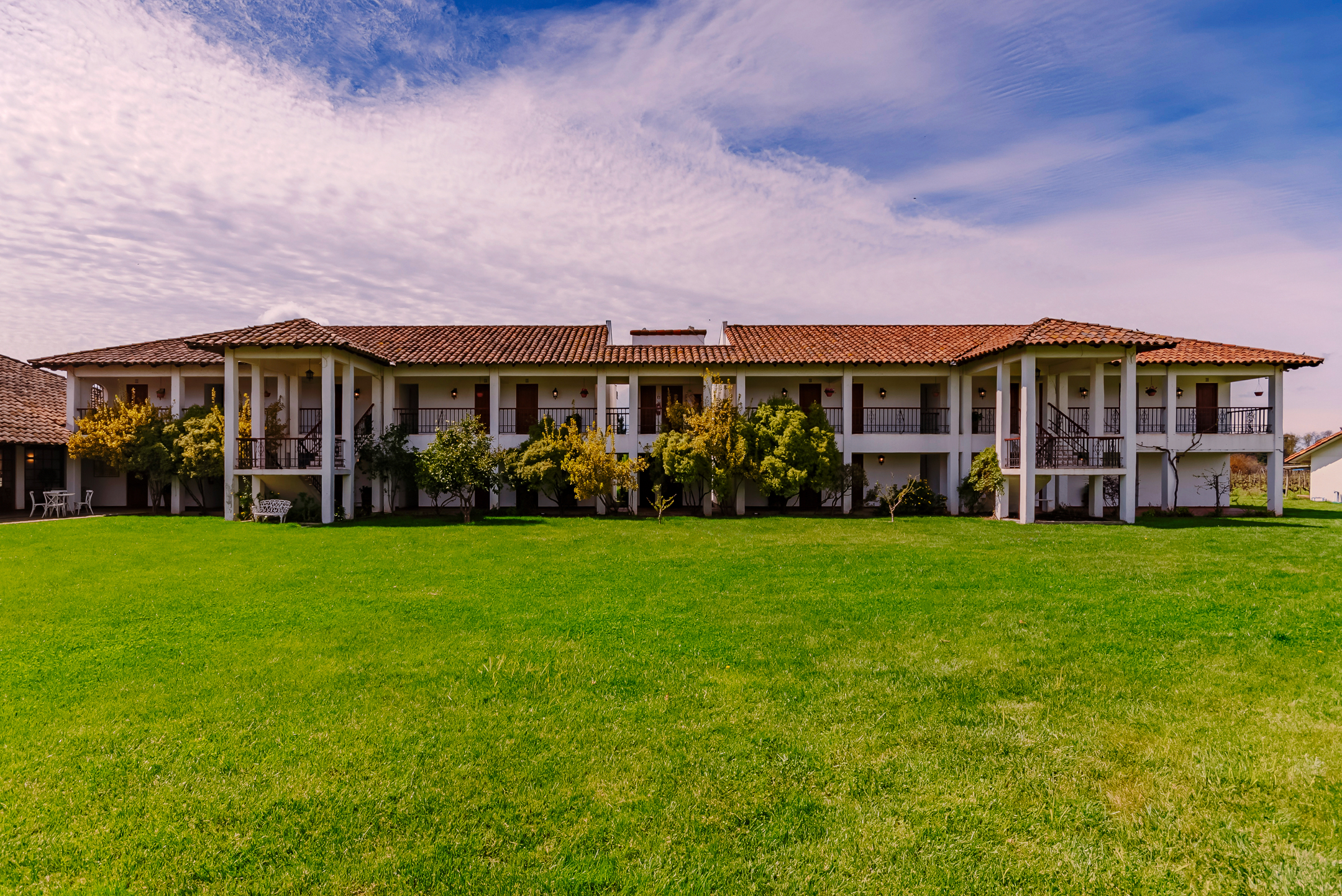 Chilean colonial-style mansion in a 3.3-hectare vineyard in Santa Cruz.