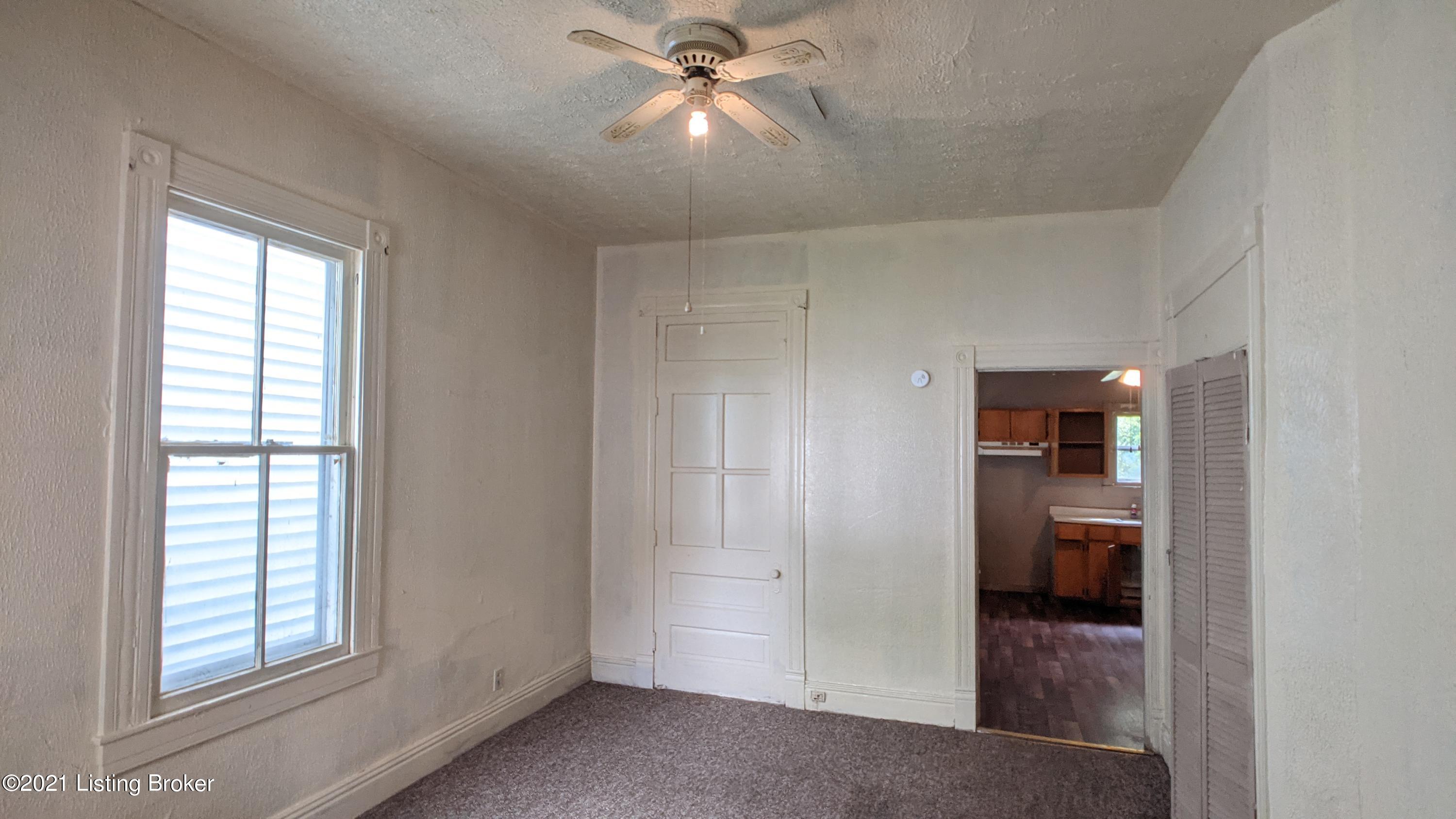 33rd St, Louisville, KY 40211 #1