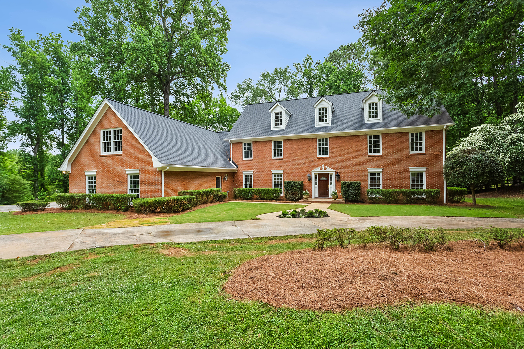 Timeless Traditional Home with Breathtaking Views in Desirable Huntcliff