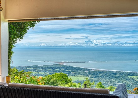 B and B Opportunity with incredible views in Bejuco, Uvita