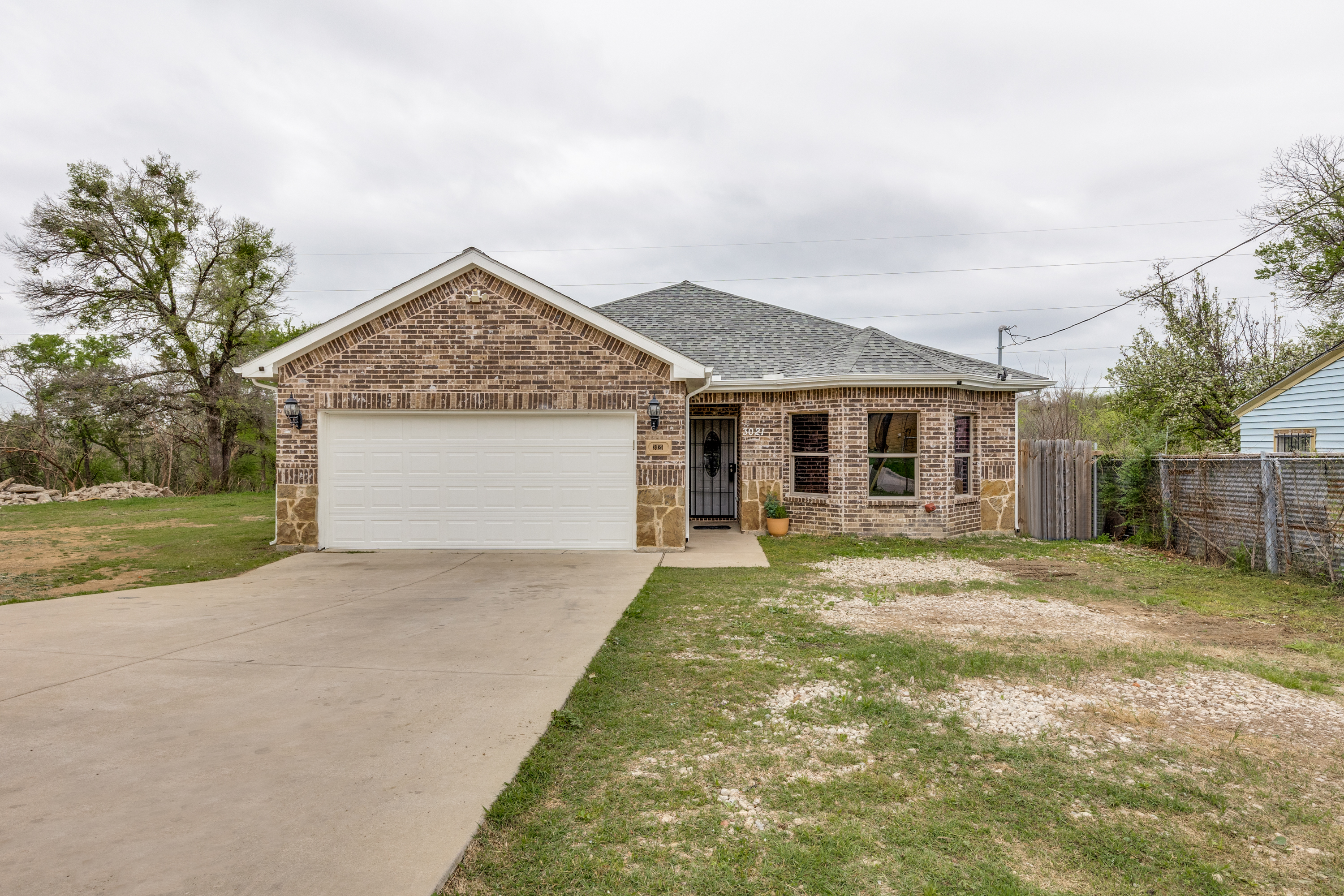 3021 Hanger Avenue, Fort Worth, TX, 76105