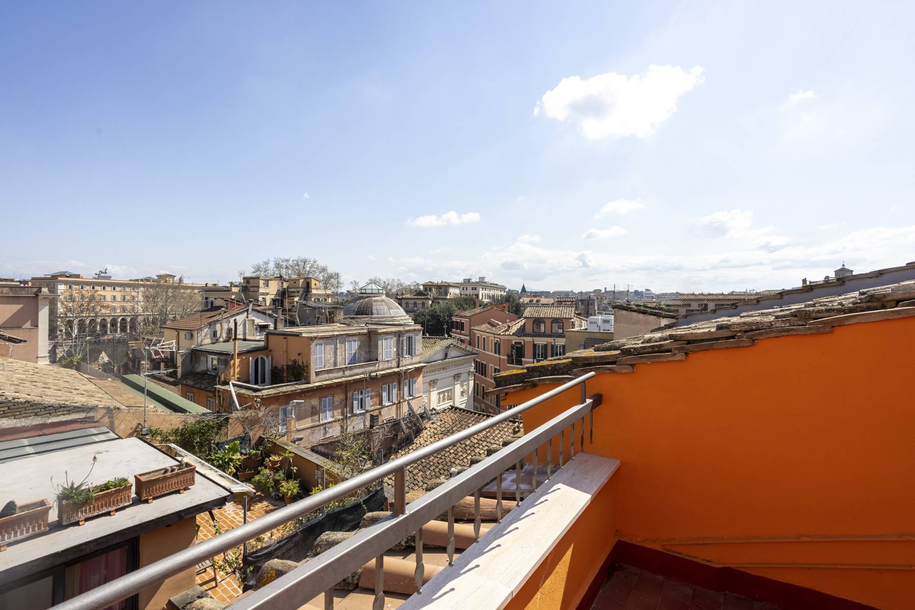 Apartment with terrace in the heart of Trastevere