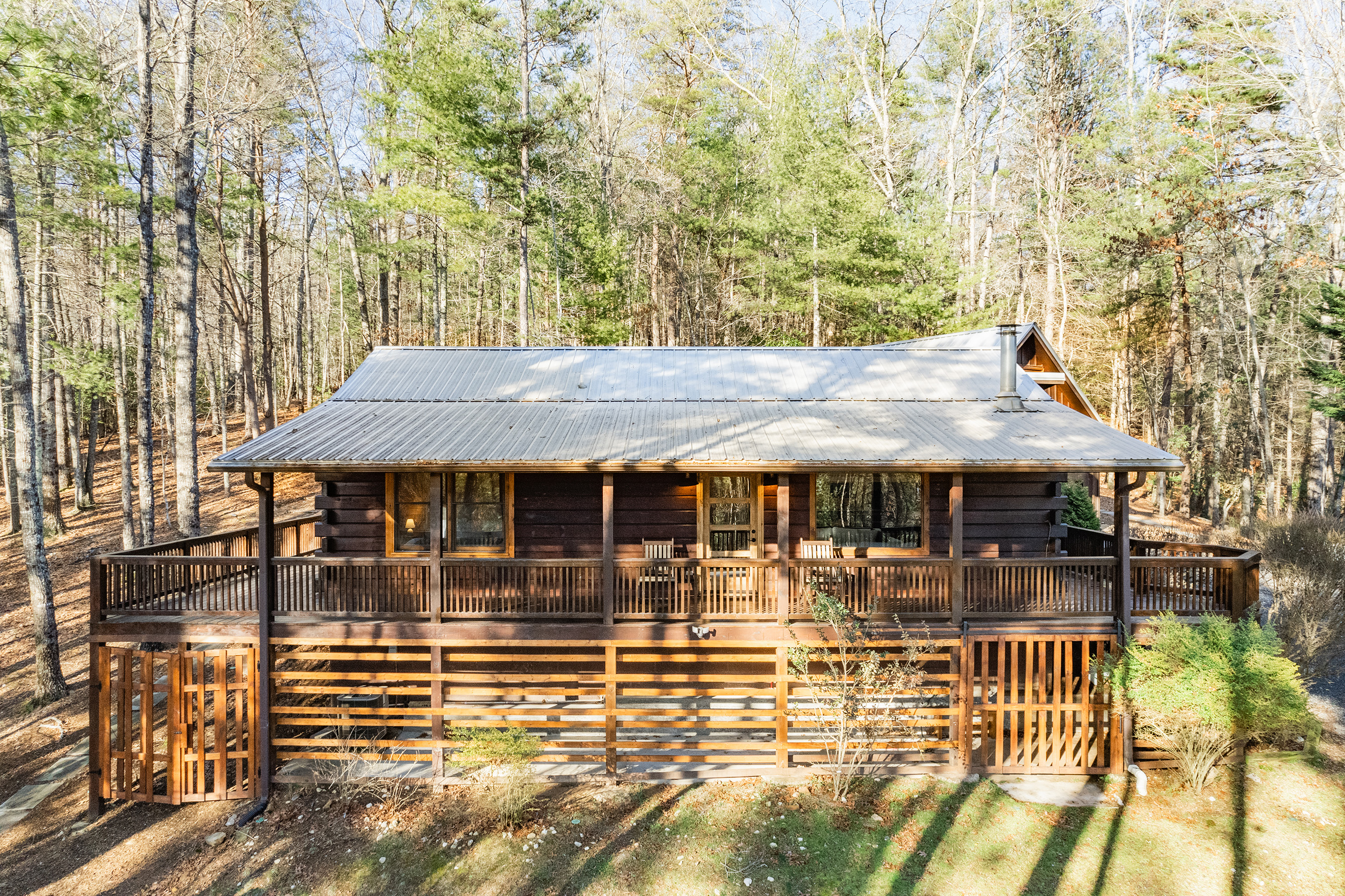 Modern Comfort Blended With the Tranquility of the Blue Ridge Mountains