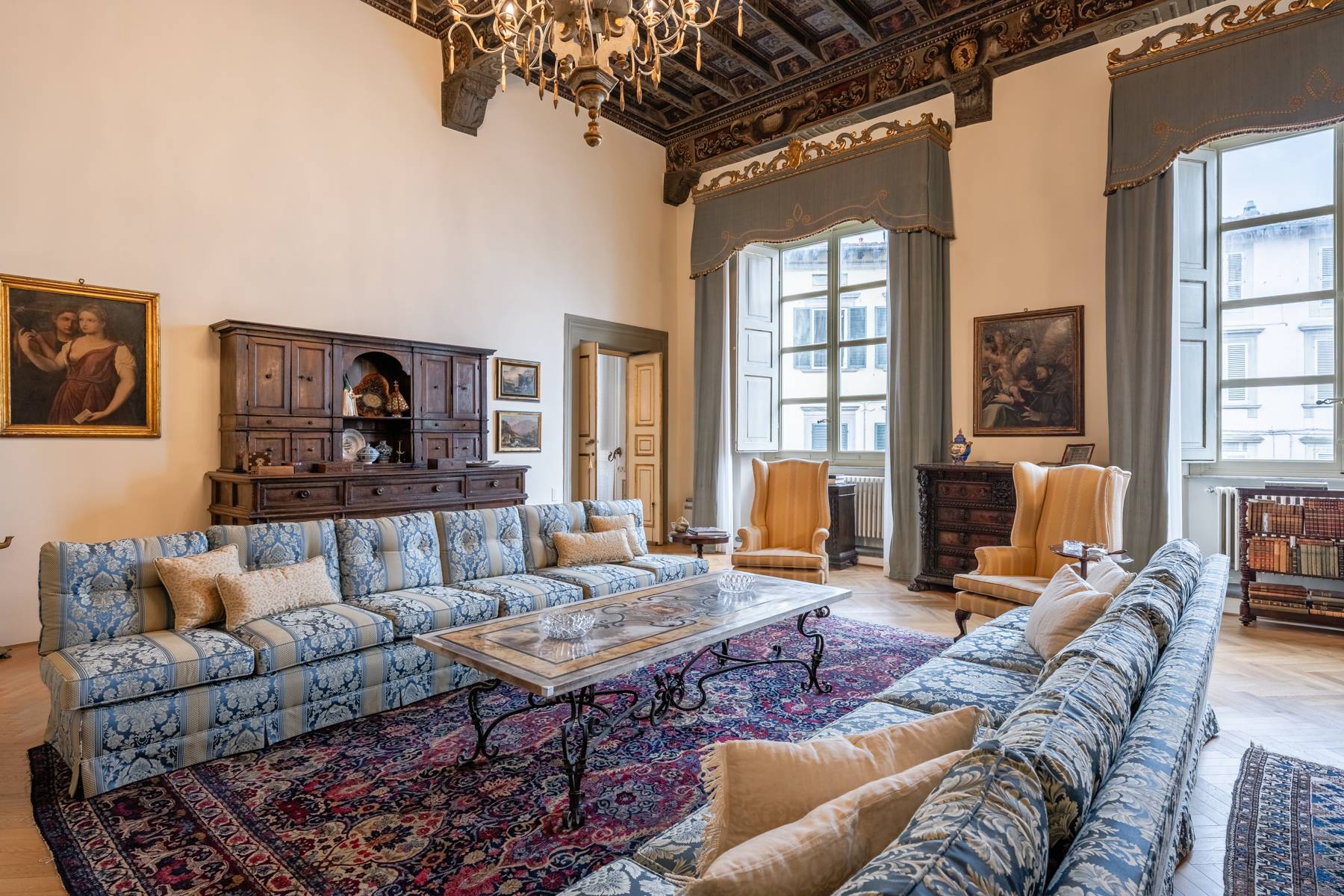 Finely restored apartment near Piazza Anfiteatro in Lucca