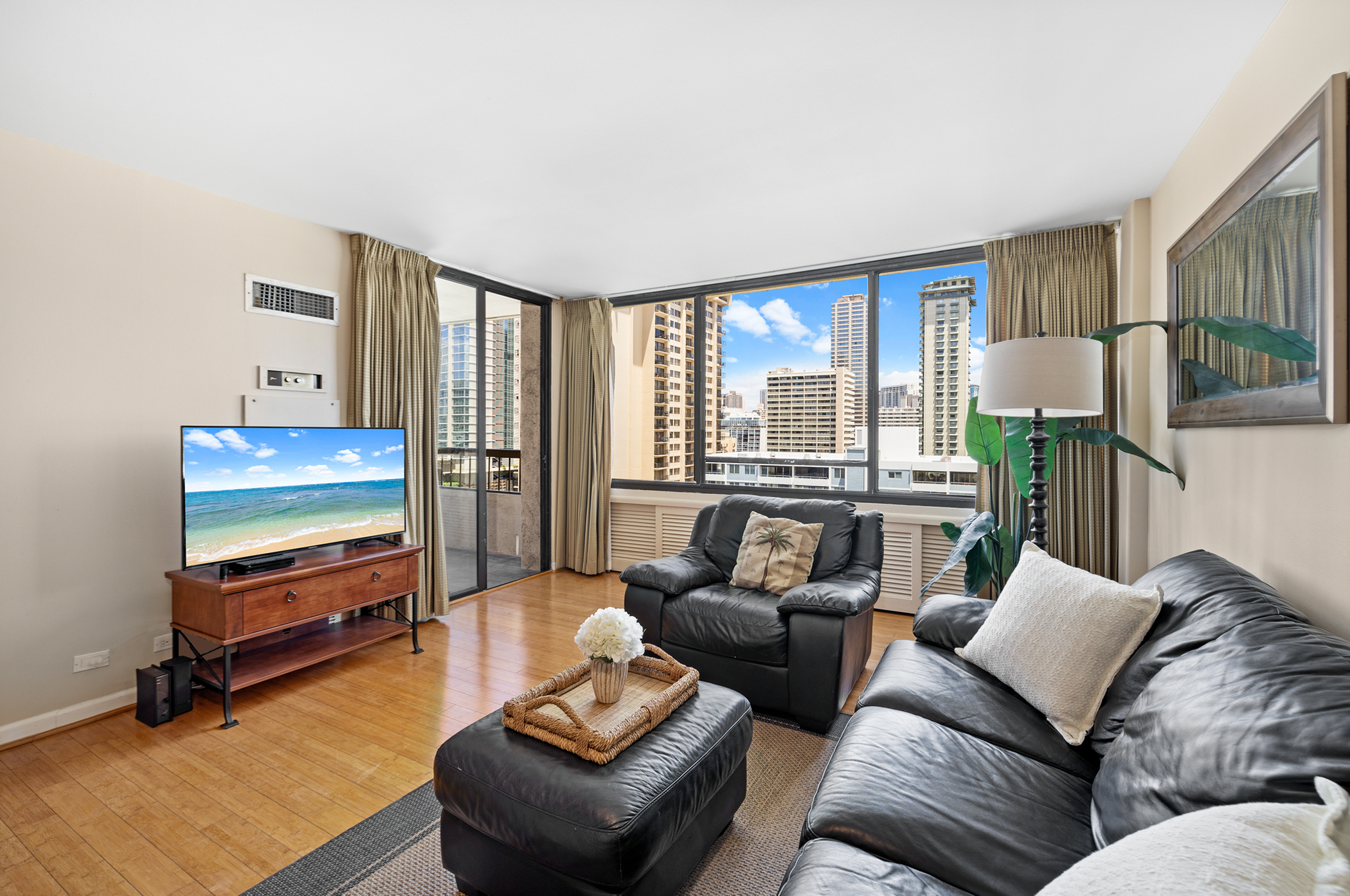 Aloha Towers, Waikiki, City, Mountain, Ocean Views