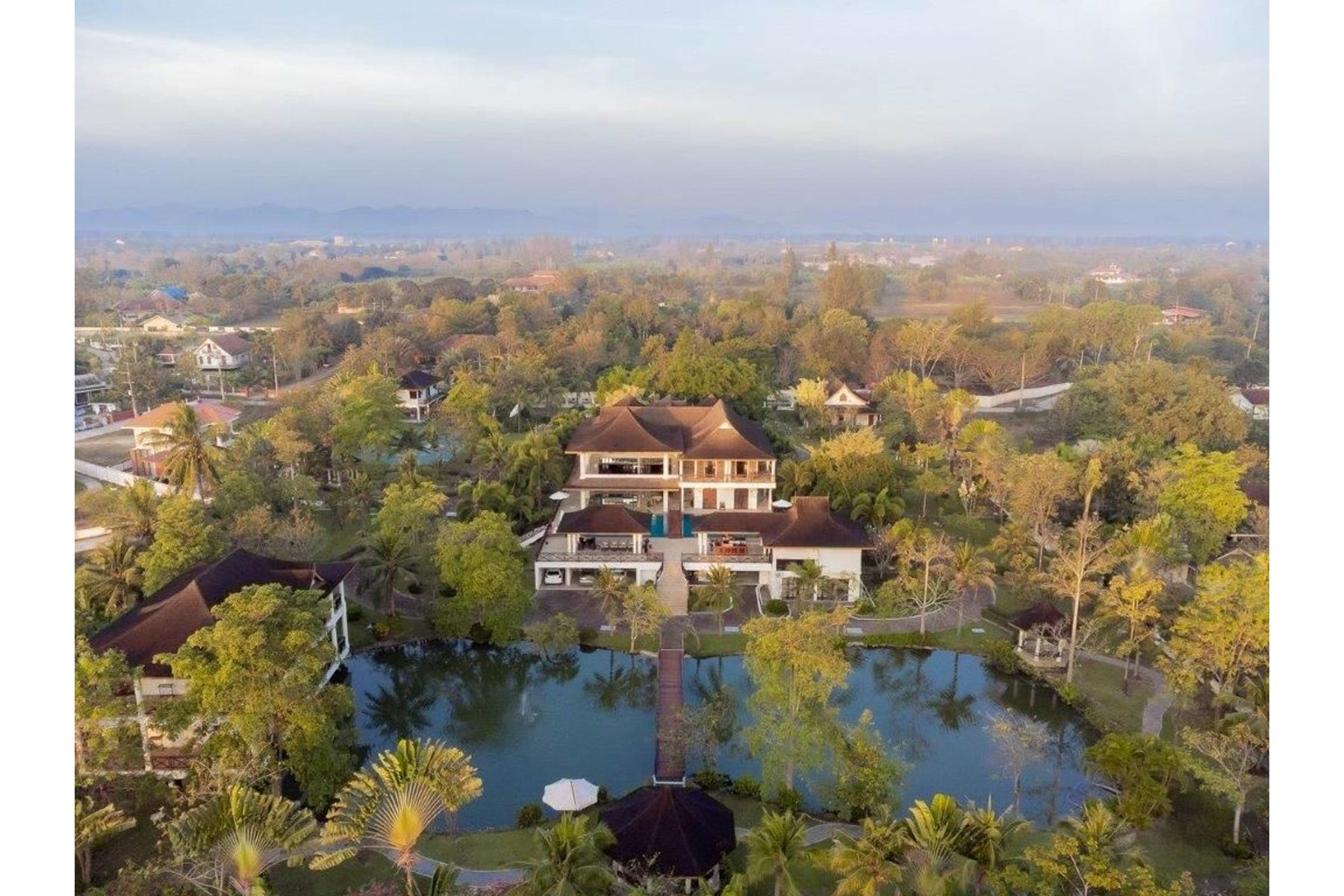 Massive Villa 11Bedroom at Hua Hin