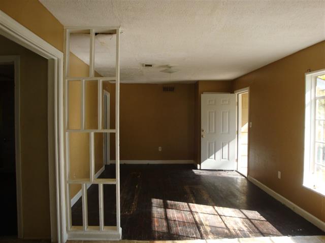 Leavell Woods Dr, Jackson, MS 39212 #1