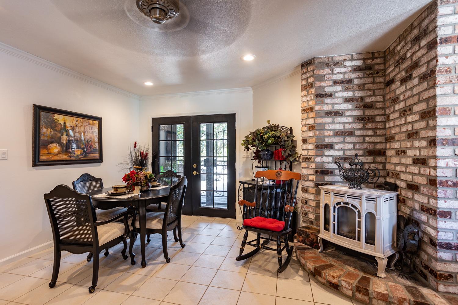 Century 21 Oakdale, CA