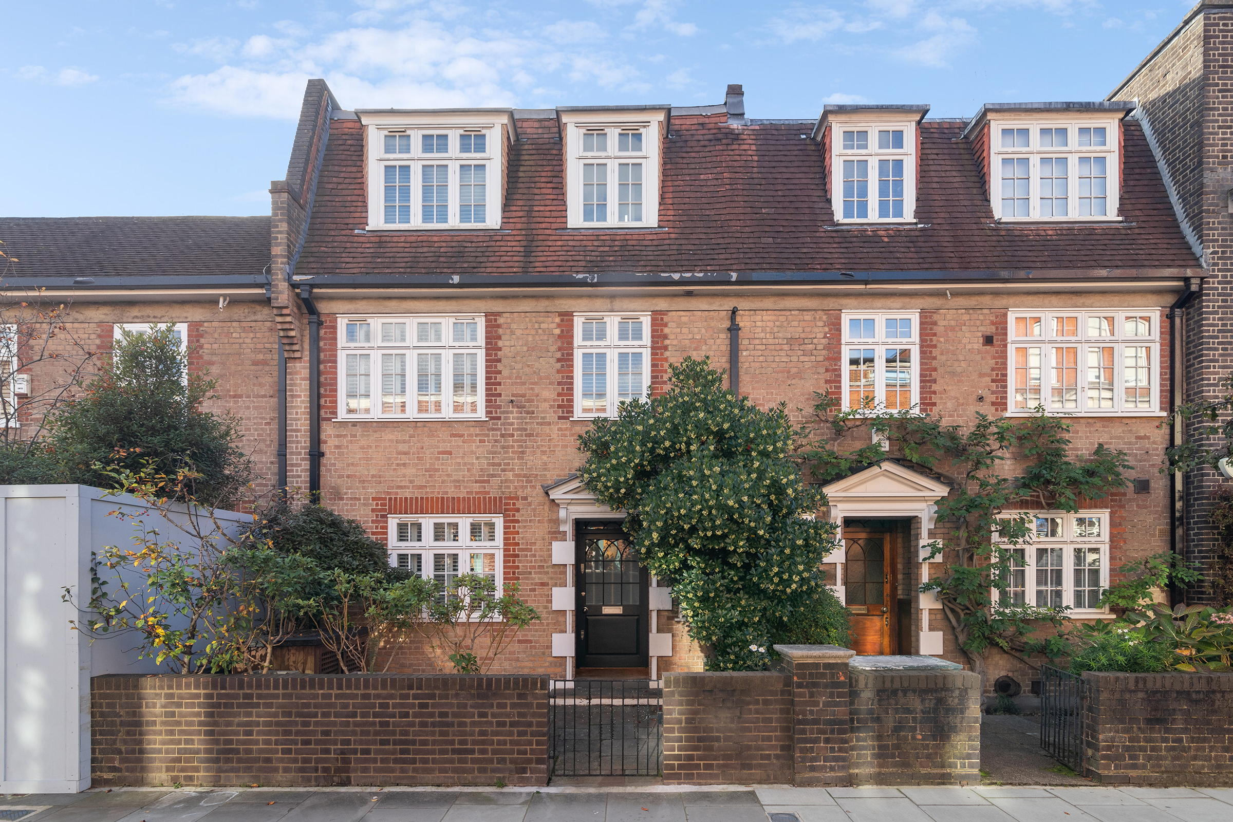 Wonderful family home with a private walled garden