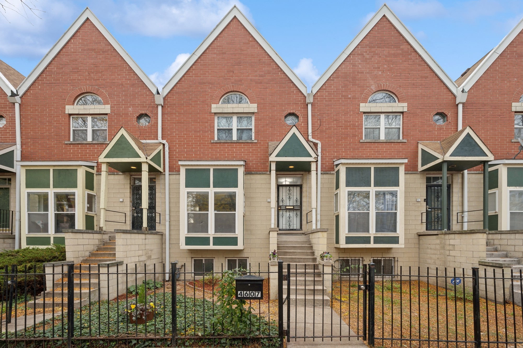 beautifully renovated townhome