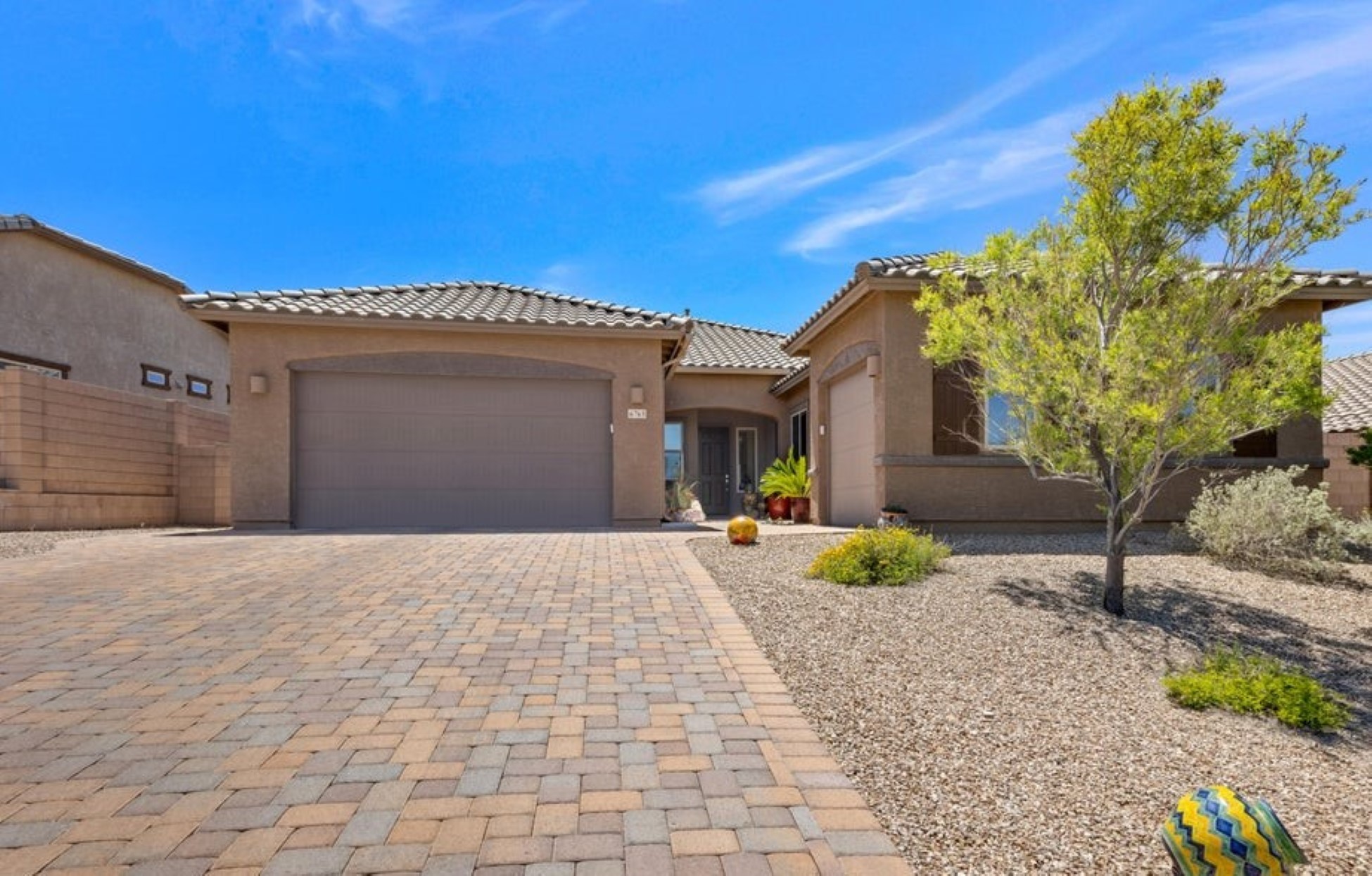 6765 W Red Hawk Place, Marana, AZ 85658