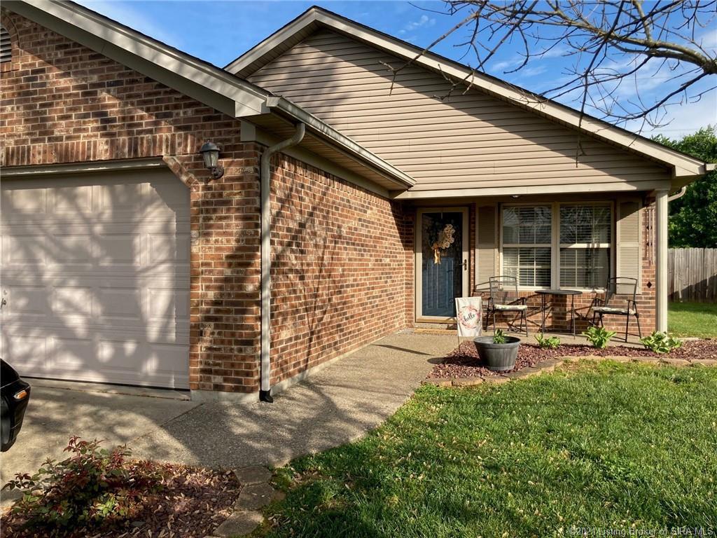 Savannah Nicole Rd, Jeffersonville, IN 47130 #1