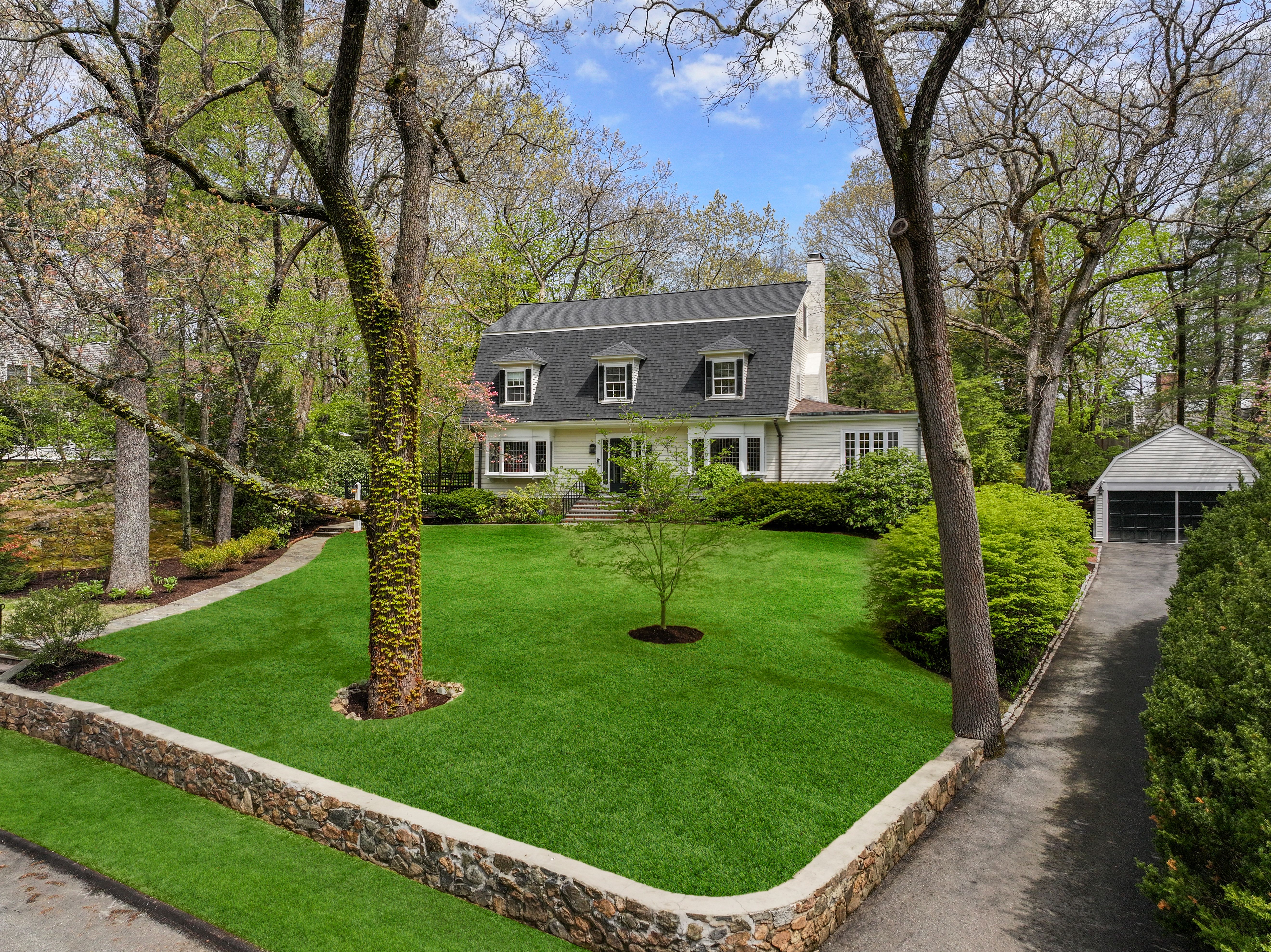 23 Bradford Road,Wellesley, MA, 02481