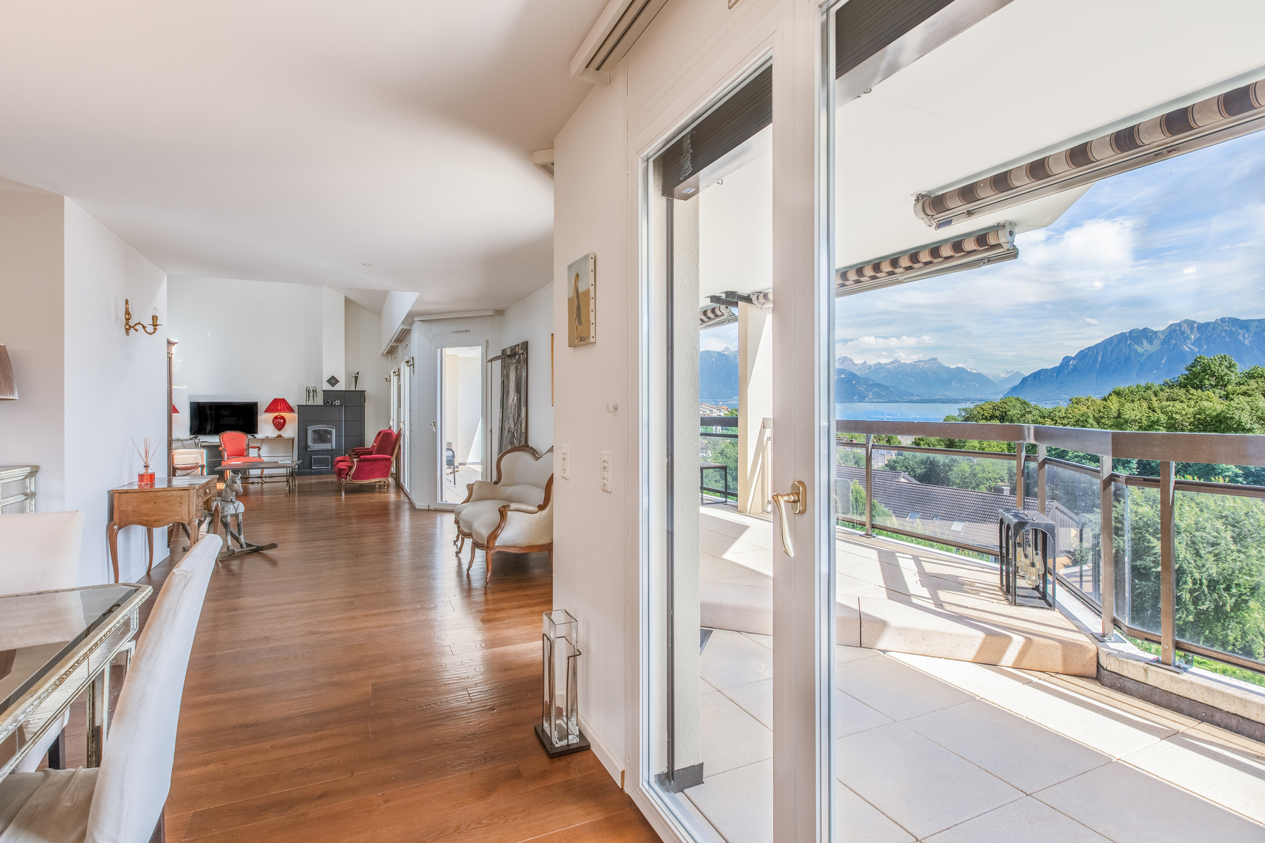 Duplex apartment in the heart of Lavaux with lake view