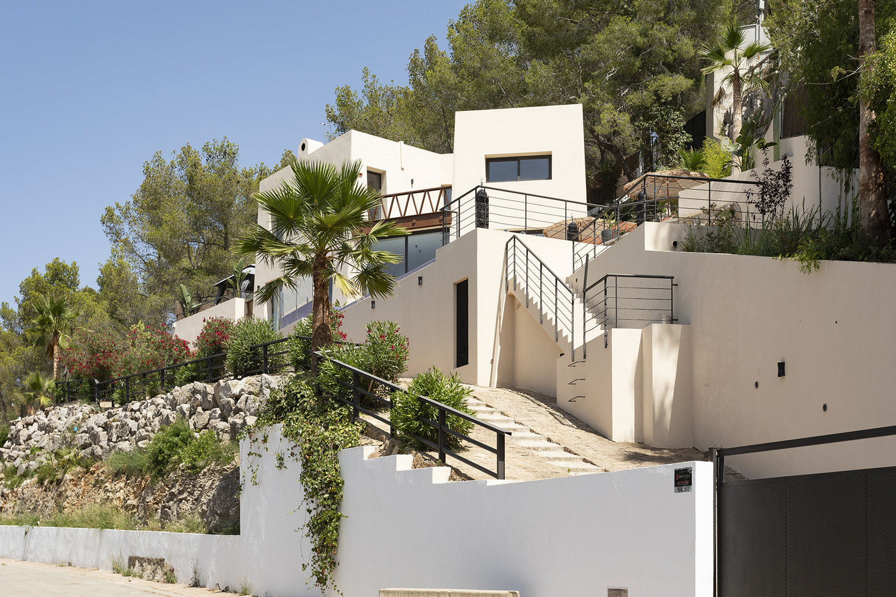 Magnificent new house with tourist rental license in Olivella, close to Sitges