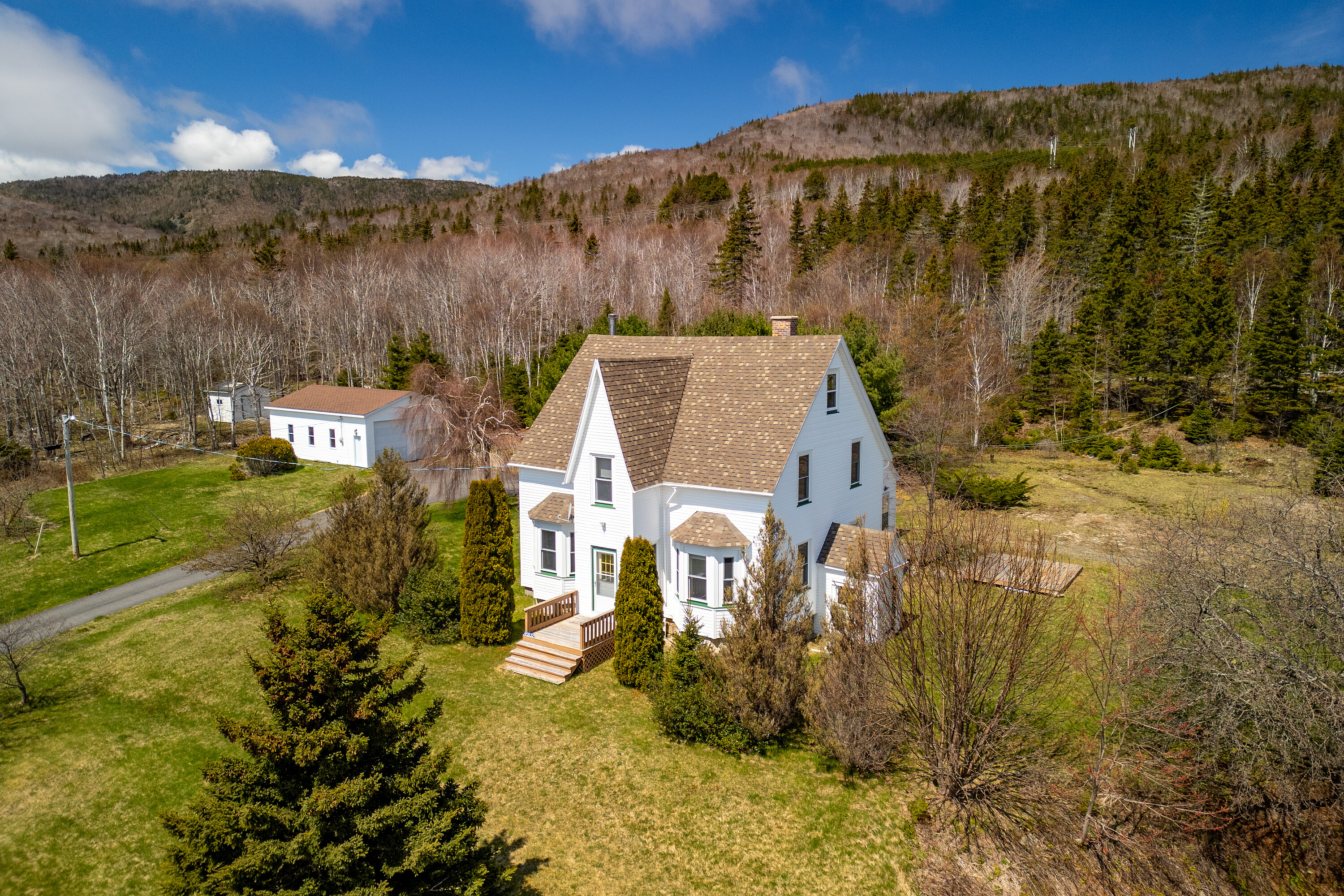 Cabot Trail Waterfront Estate