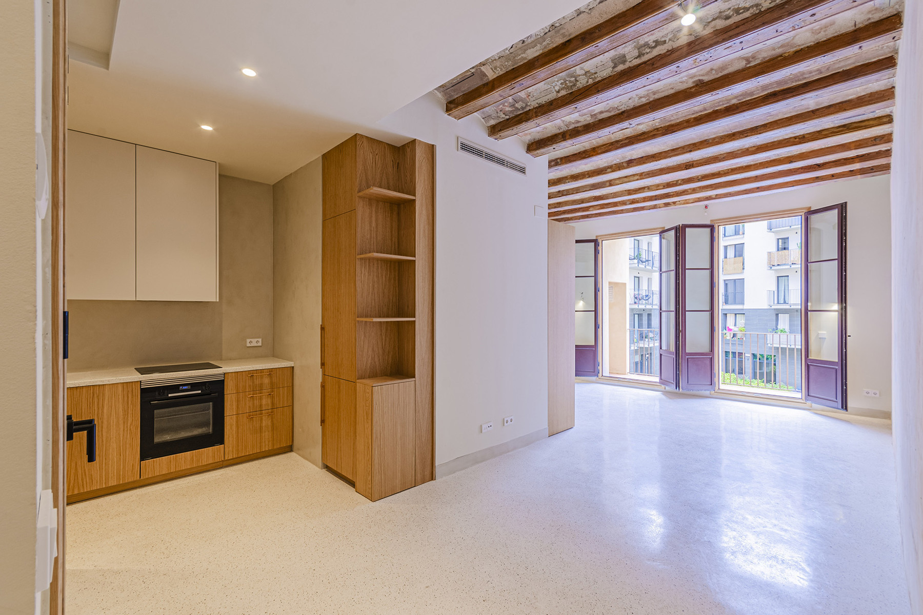 New built 1 bedroom apartment with 7m² terrace in El Raval, Barcelona