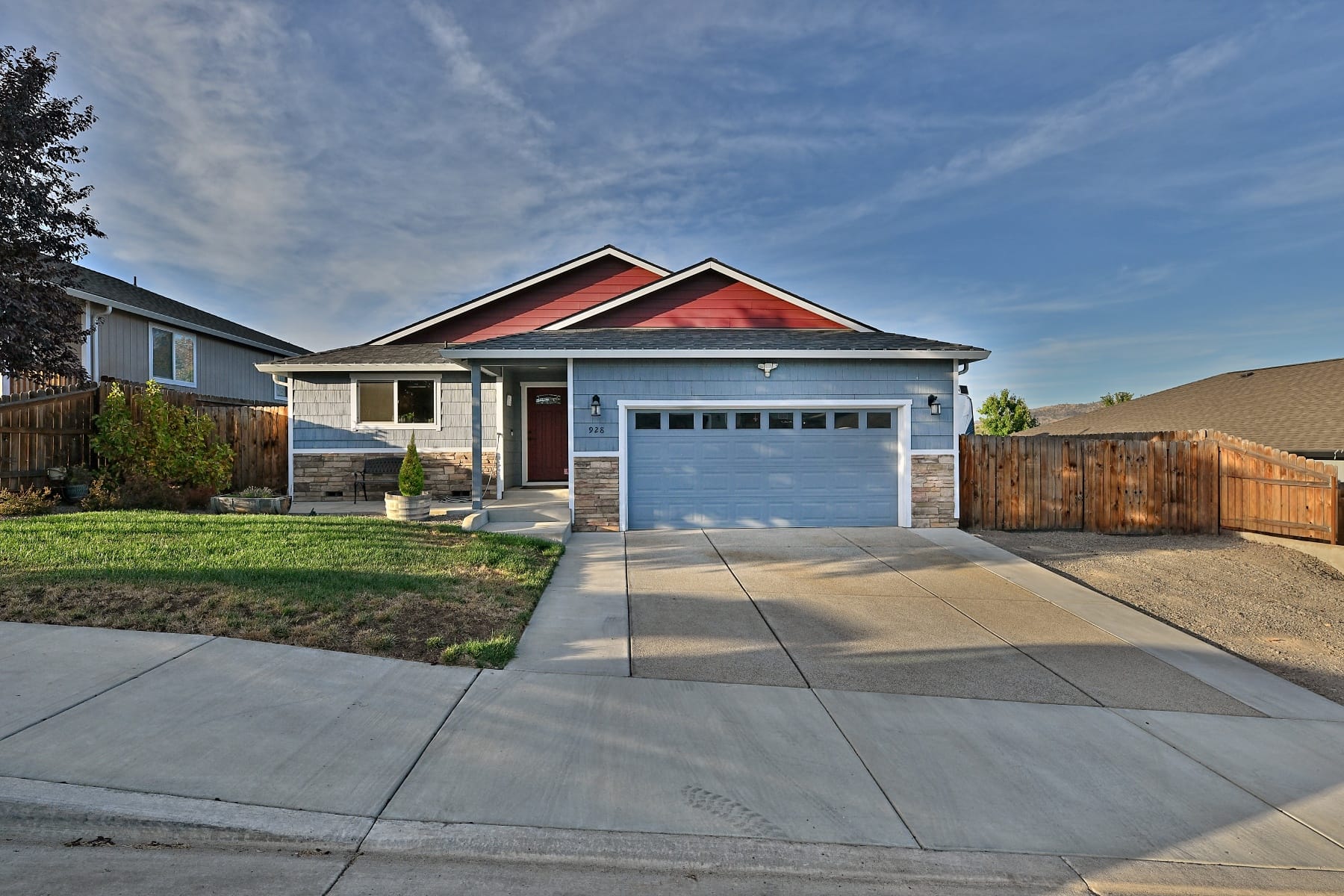 928 Stonewater Drive Eagle Point, OR 97524