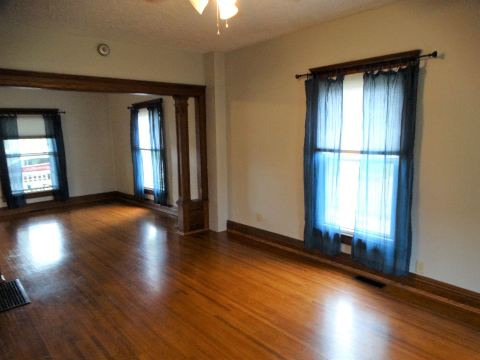 Gibson St, Oakland City, IN 47660 #1