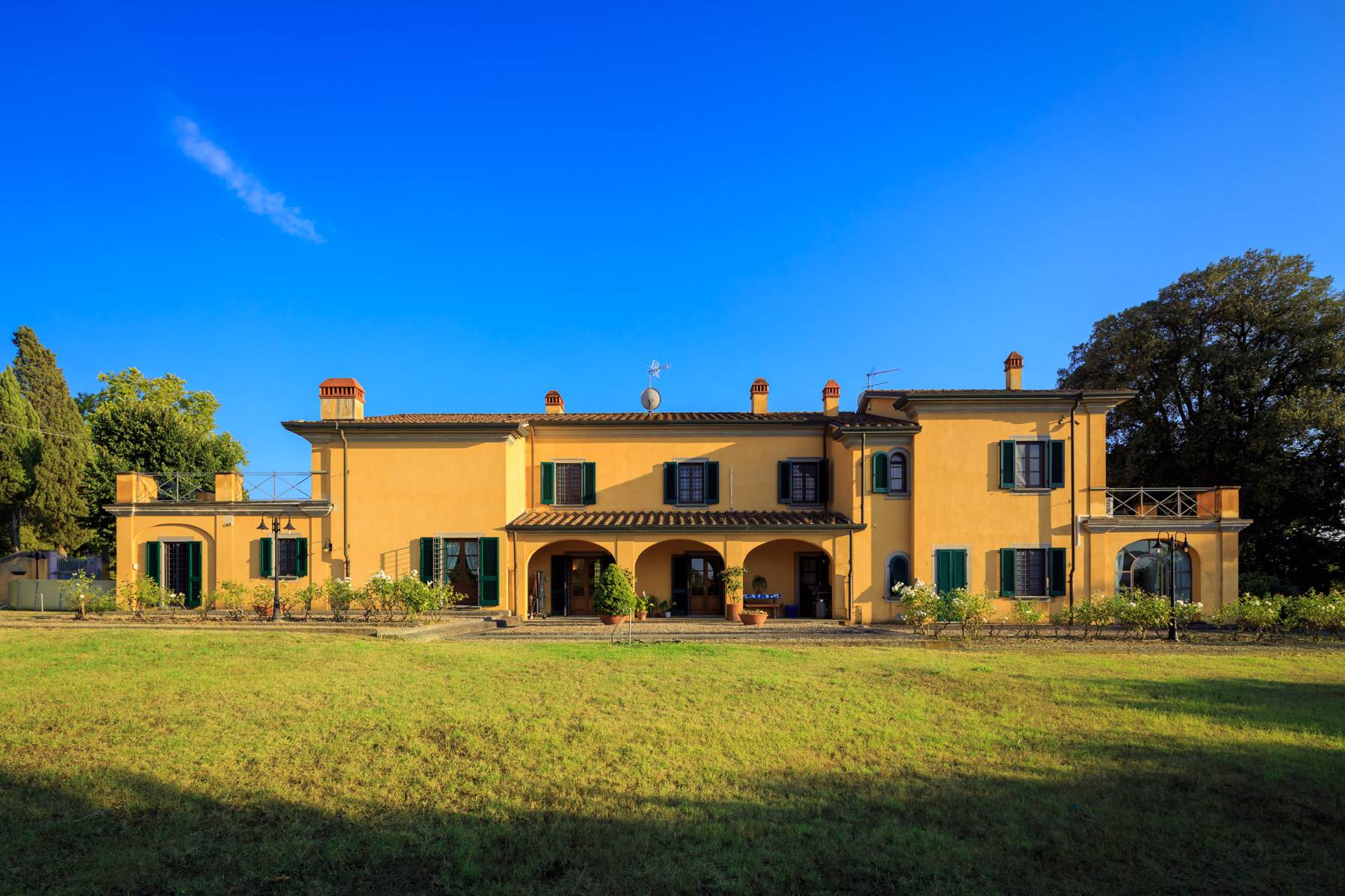 Luxury villa between Pisa and Florence