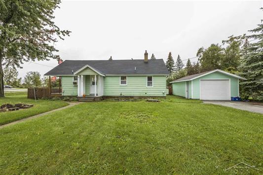 Garfield Rd, Auburn, MI 48611