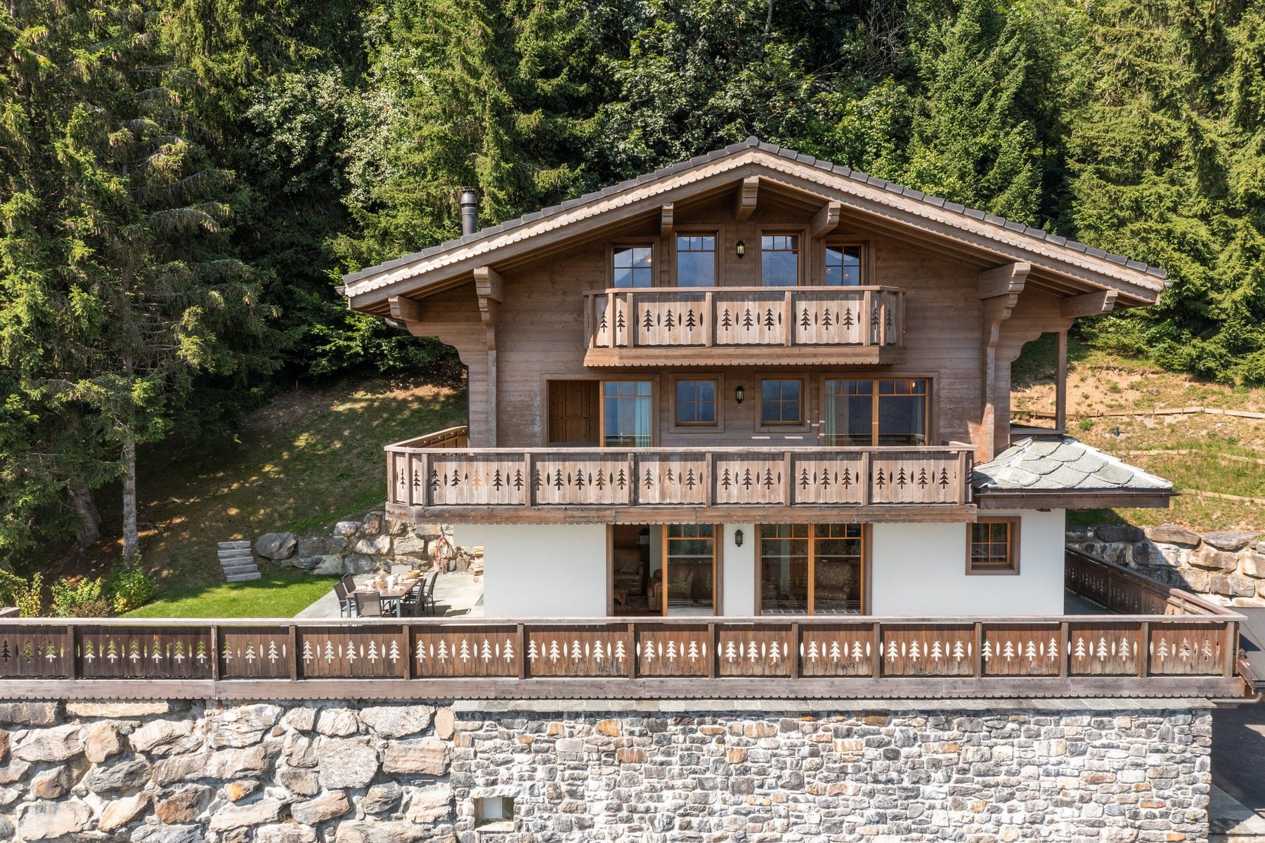 Luxurious, spacious chalet with breathtaking panoramic views
