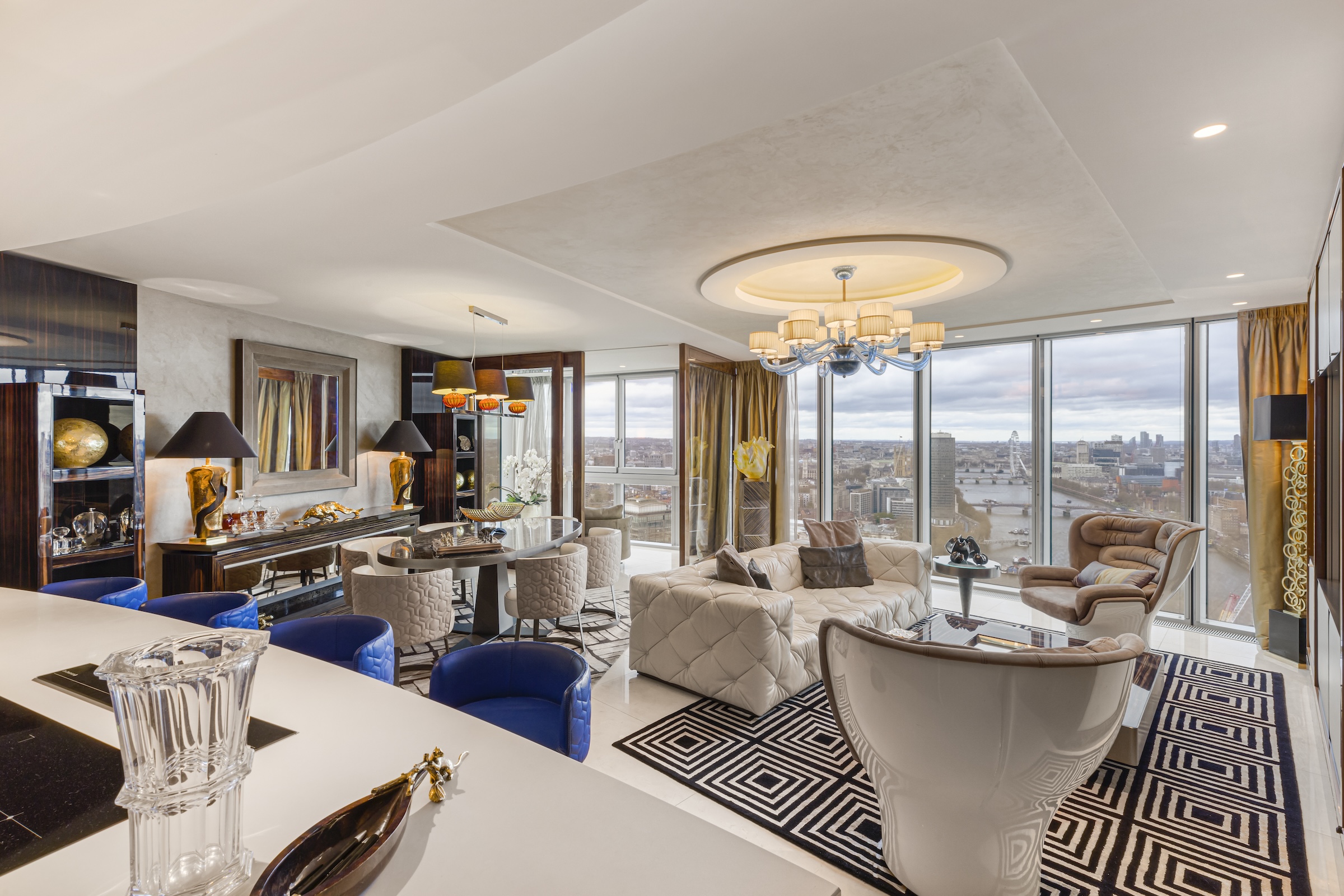 Designer luxury apartment in Battersea