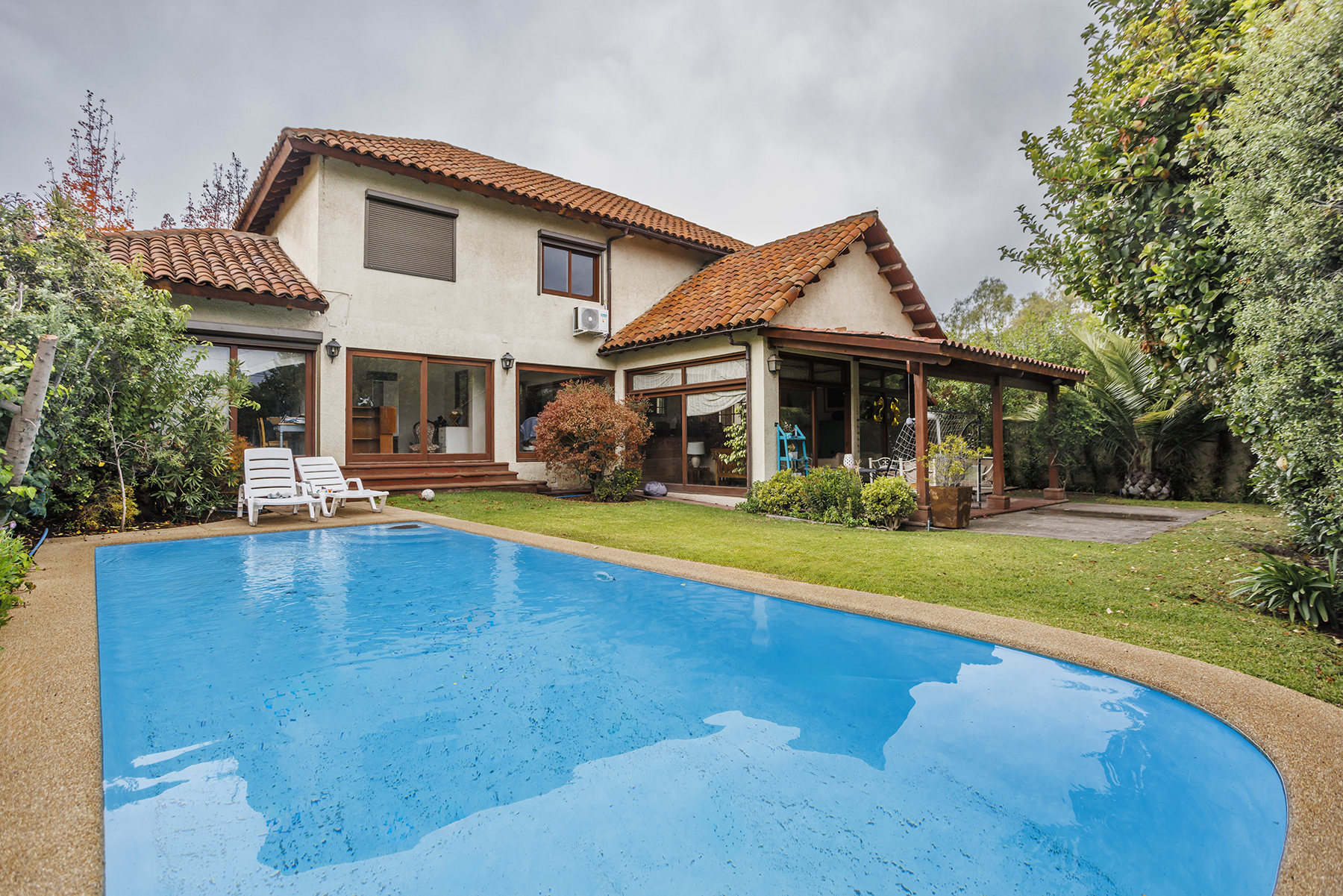 Chilean-style house in Paseo Los Dominicos area.