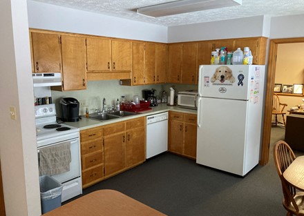 Common Area - Kitchen