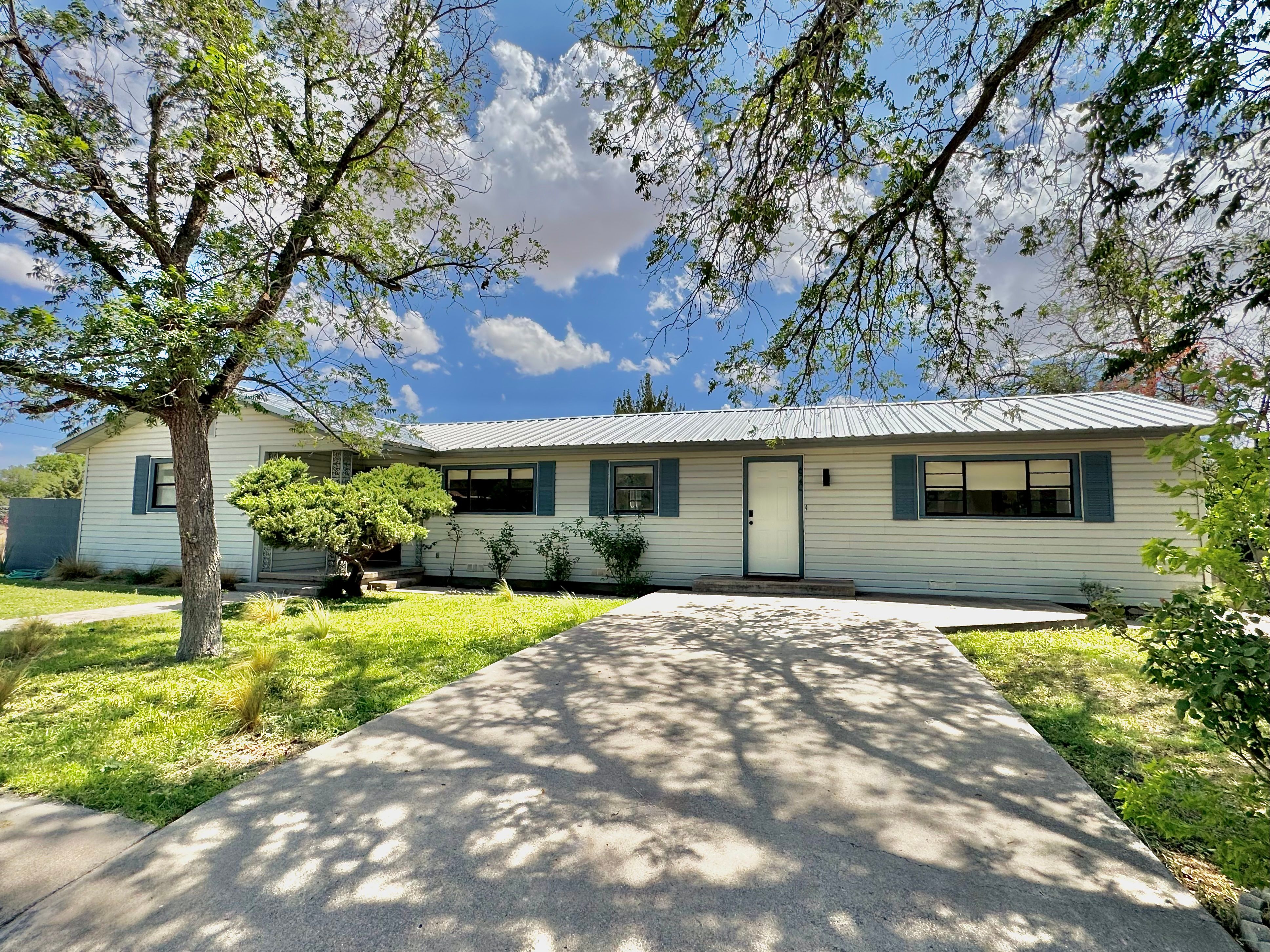 620 North Summer Street, Marfa, TX 79843