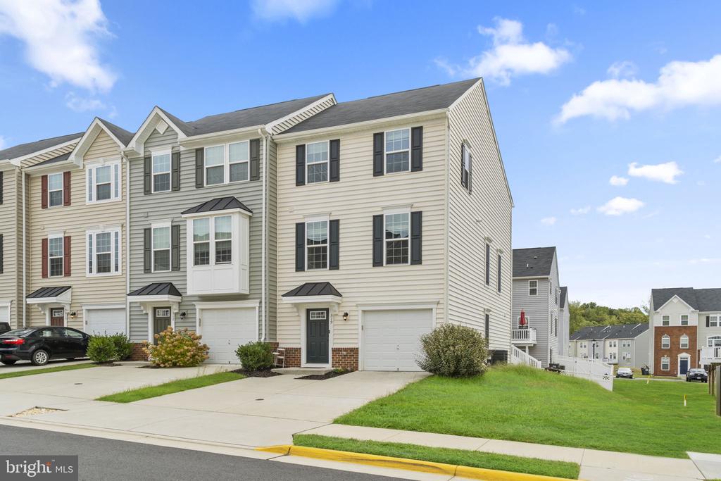 Streamview Dr, Fredericksburg, VA 22405
