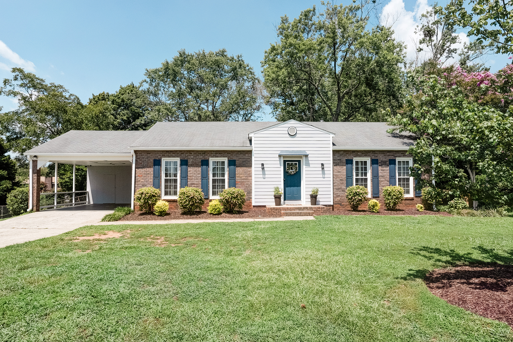 Charming Roswell Ranch with Modern Updates - Steps from Canton Street