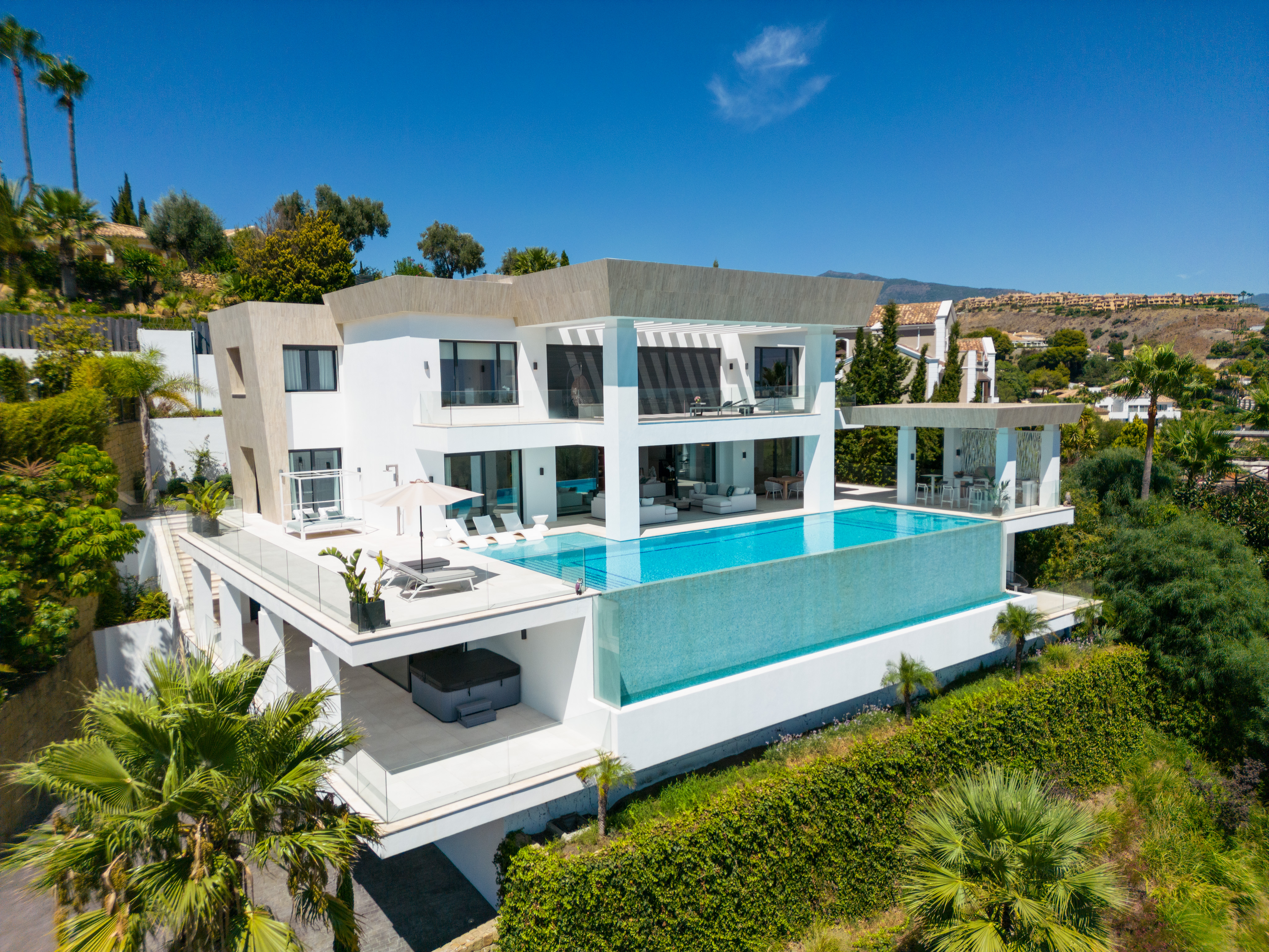 Charming Mediterranean style villa in El Paraiso, Benahavis