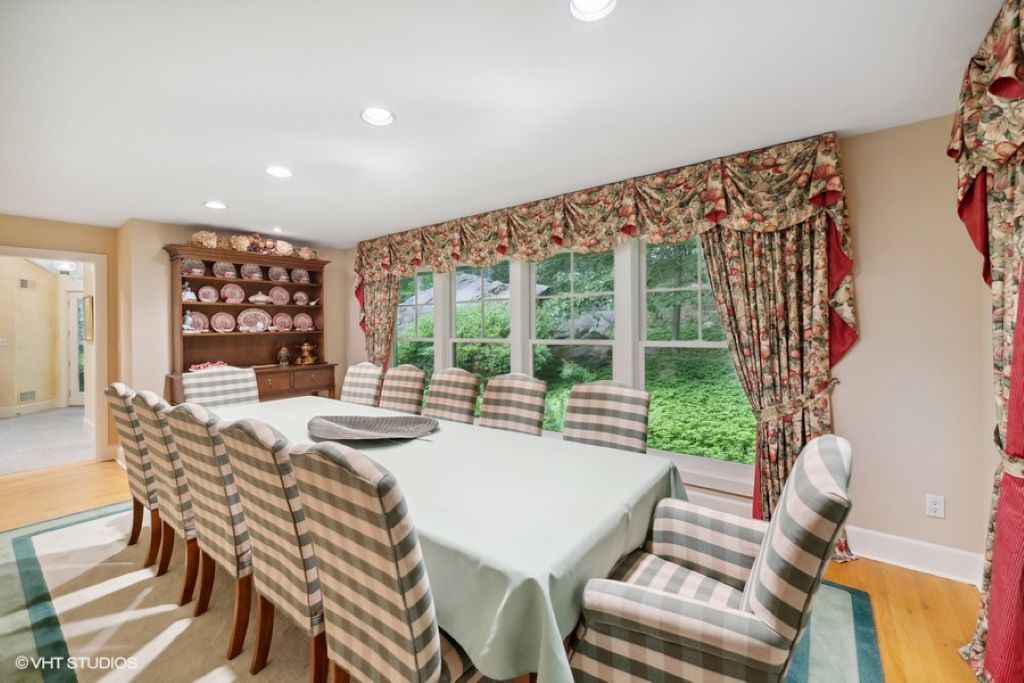 45 Windmill Rd, Armonk, NY 10504