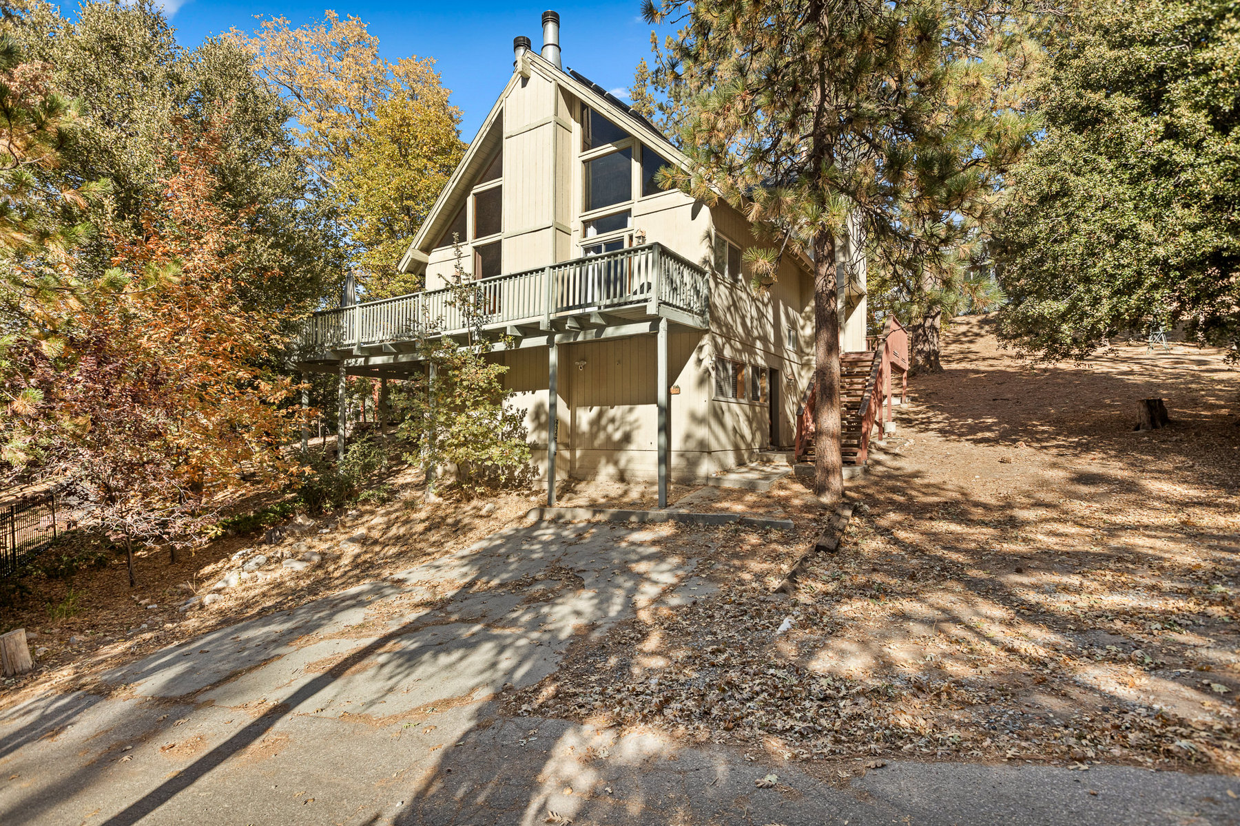 27315 Matterhorn Drive, Lake Arrowhead, California 92352