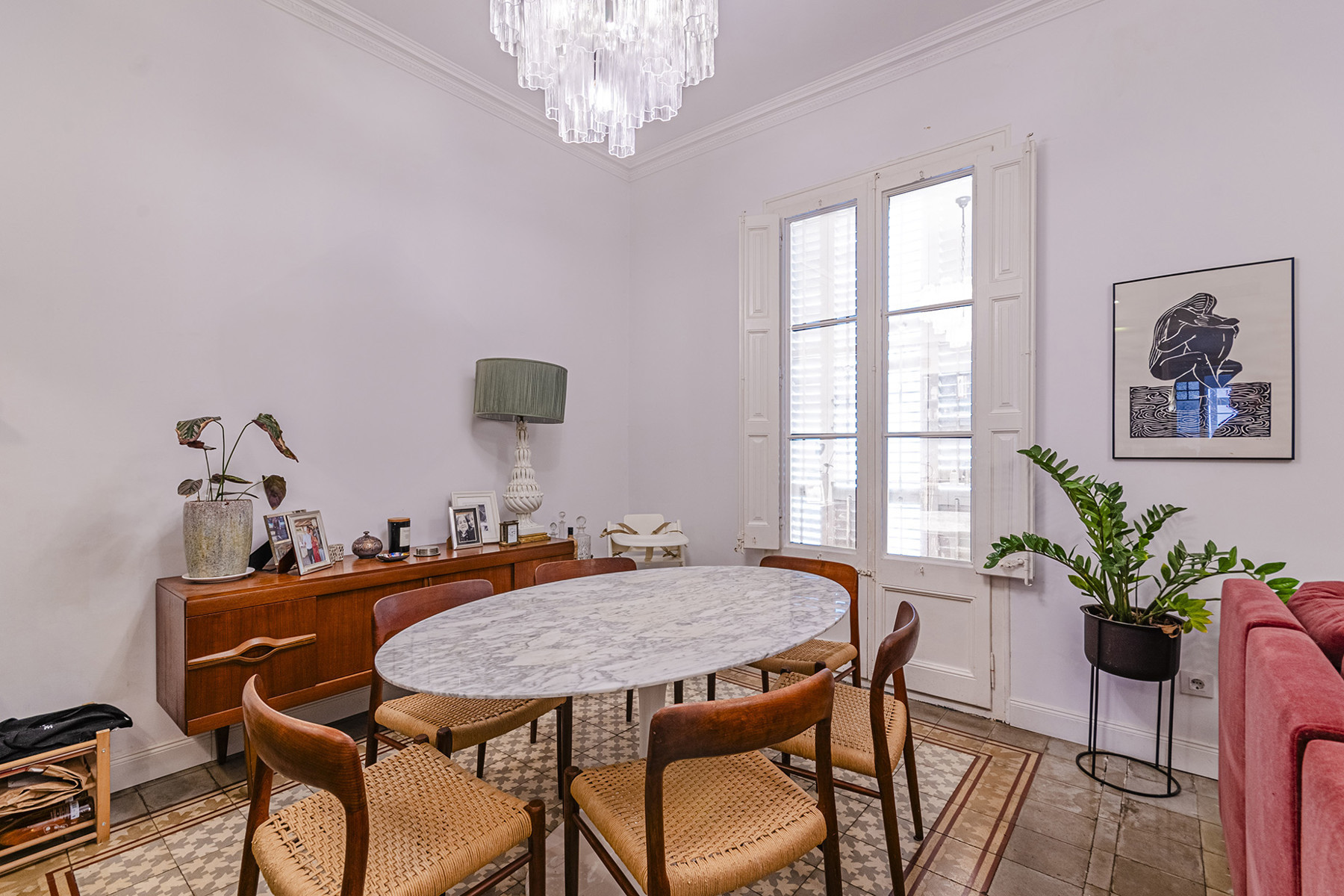 Bright apartment with excellent location in La Dreta de l'Eixample.