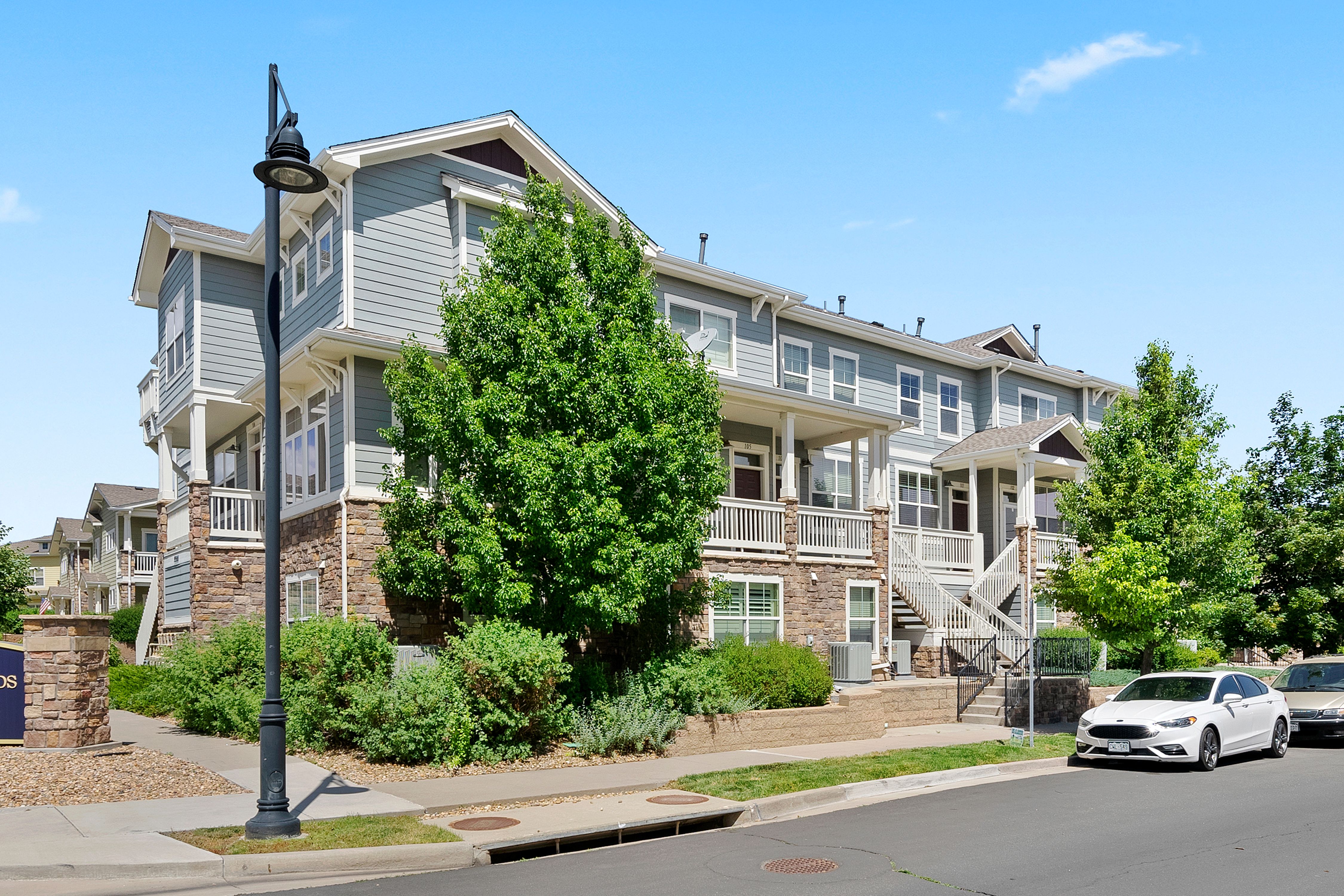 Welcome to this exquisite Parker townhome.