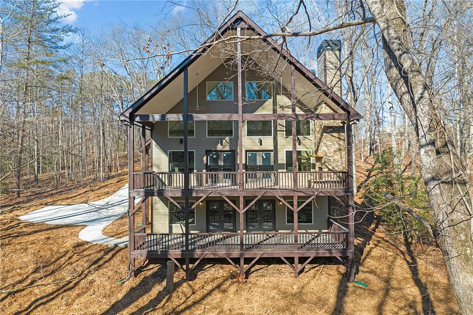 Absolutely Stunning New Construction Home In Dahlonega