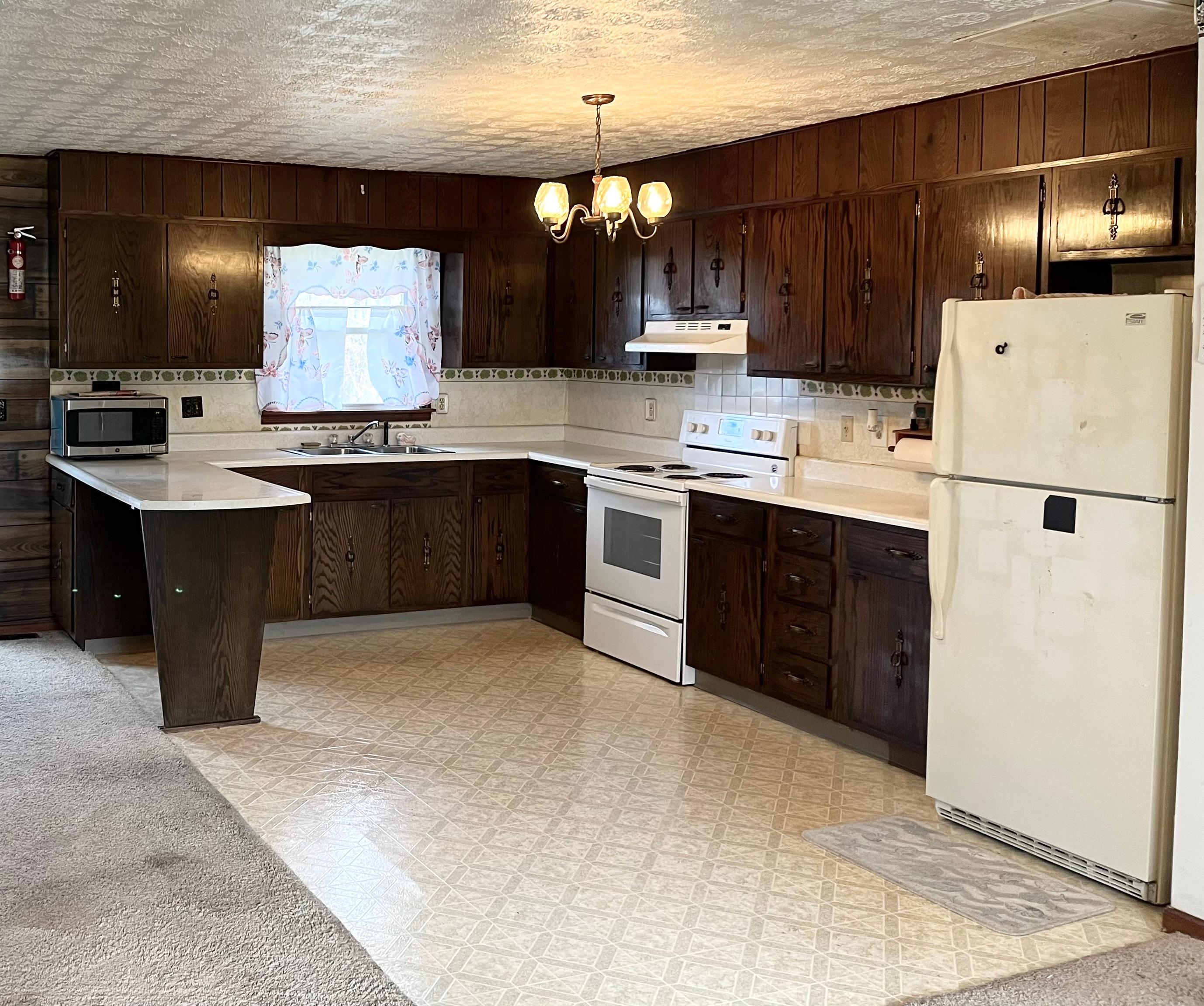 Deb Dr, North Vernon, IN 47265 #1