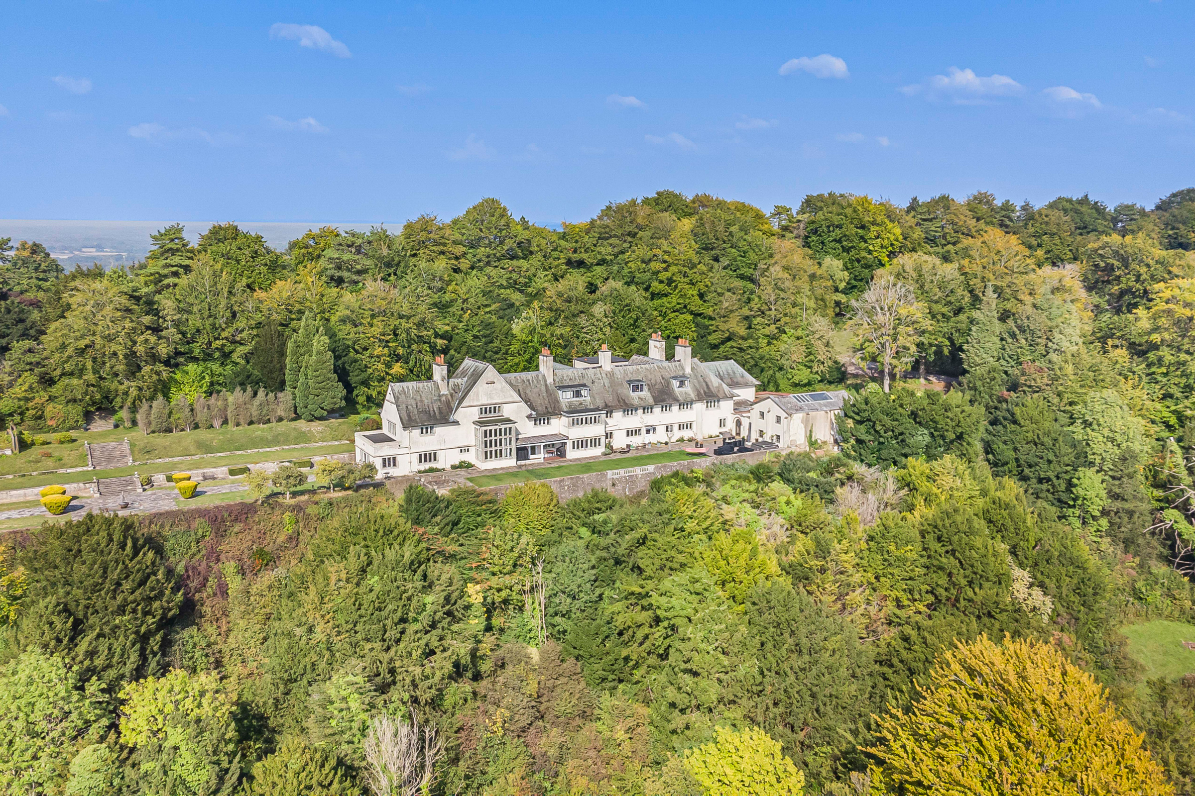 Exquisite Arts & Crafts Country Estate with outstanding panoramic views