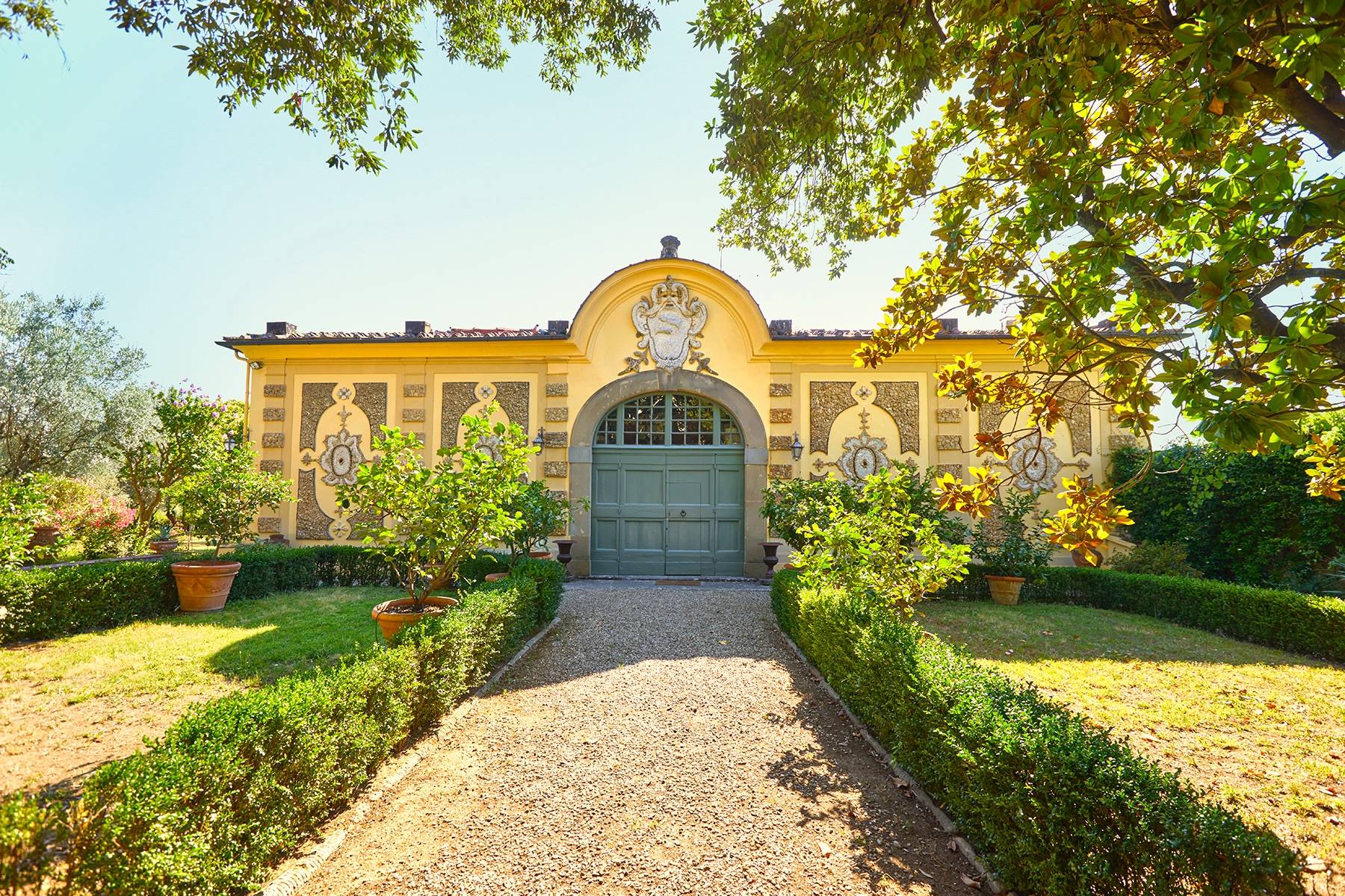 Exquisite orangerie in Florence