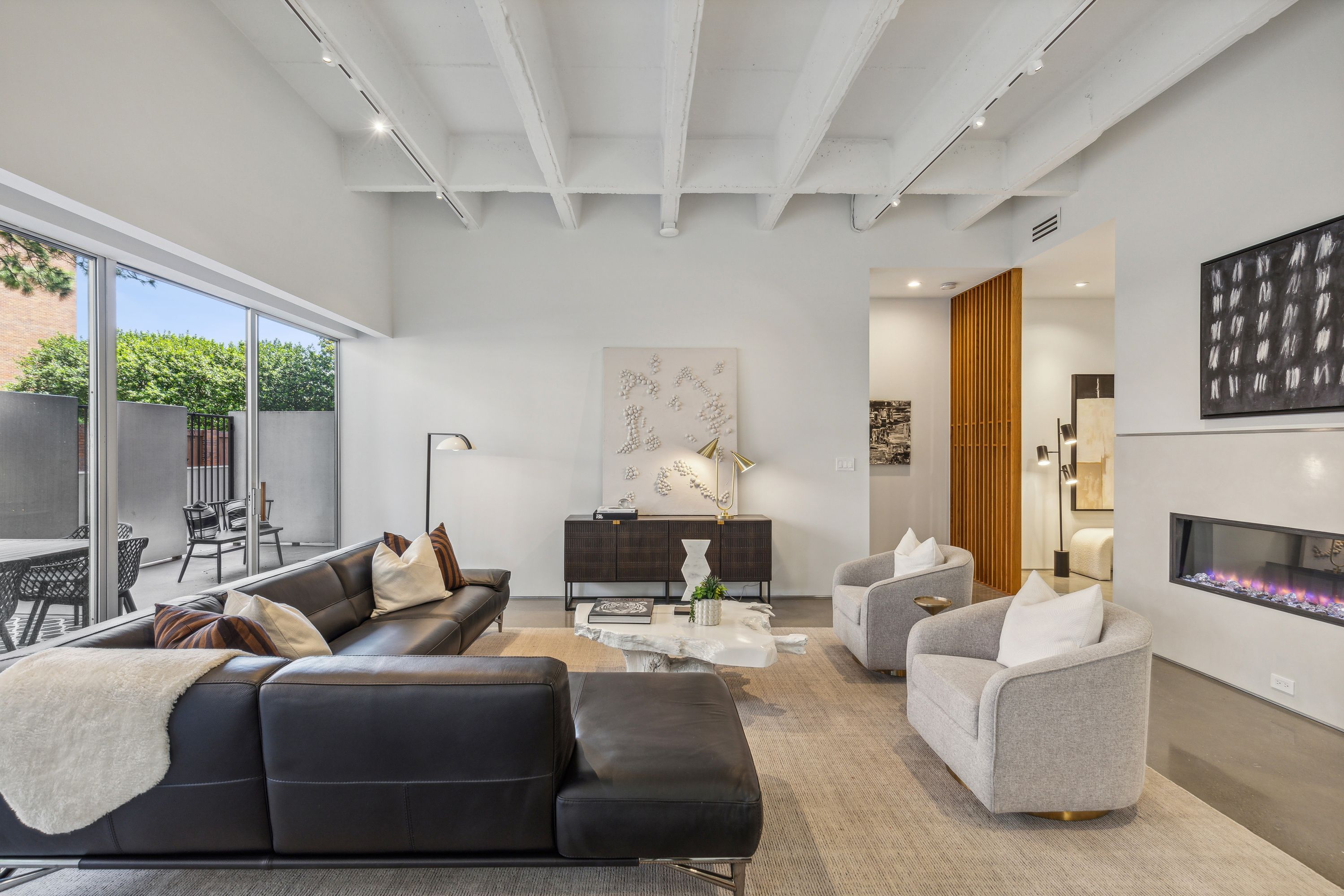 Sophisticated, Sleek, Contemporary Style on Turtle Creek Blvd.