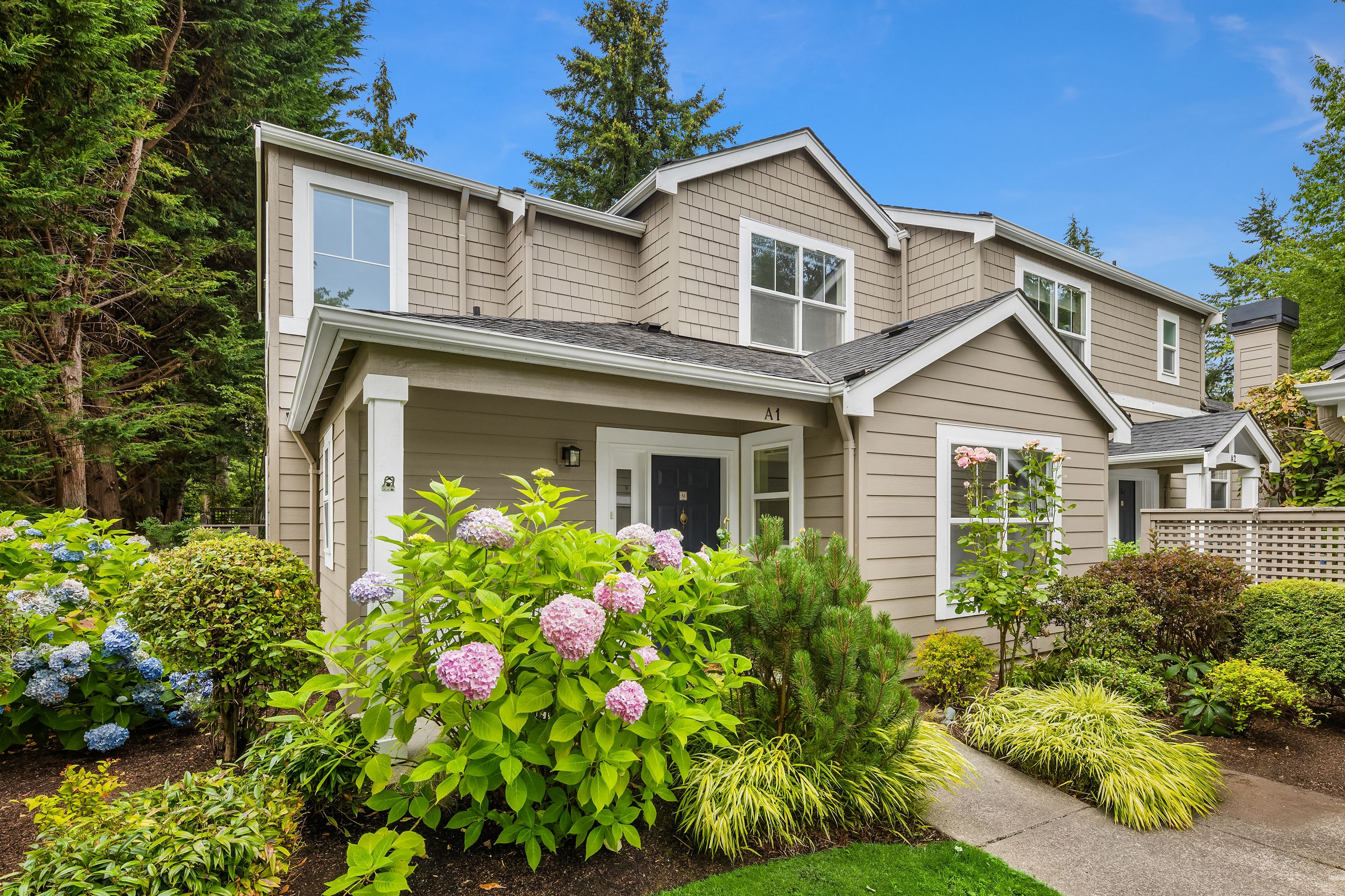 1250 Weaver Rd NW Unit #A1, Bainbridge Island, WA 98110