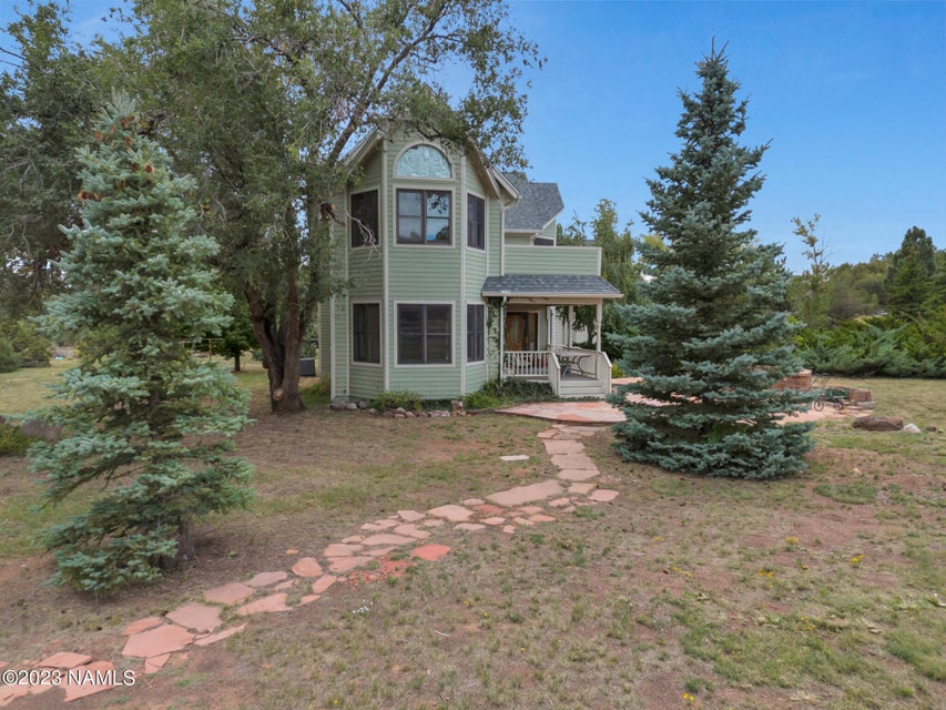 Burris Ln, Flagstaff, AZ 86004