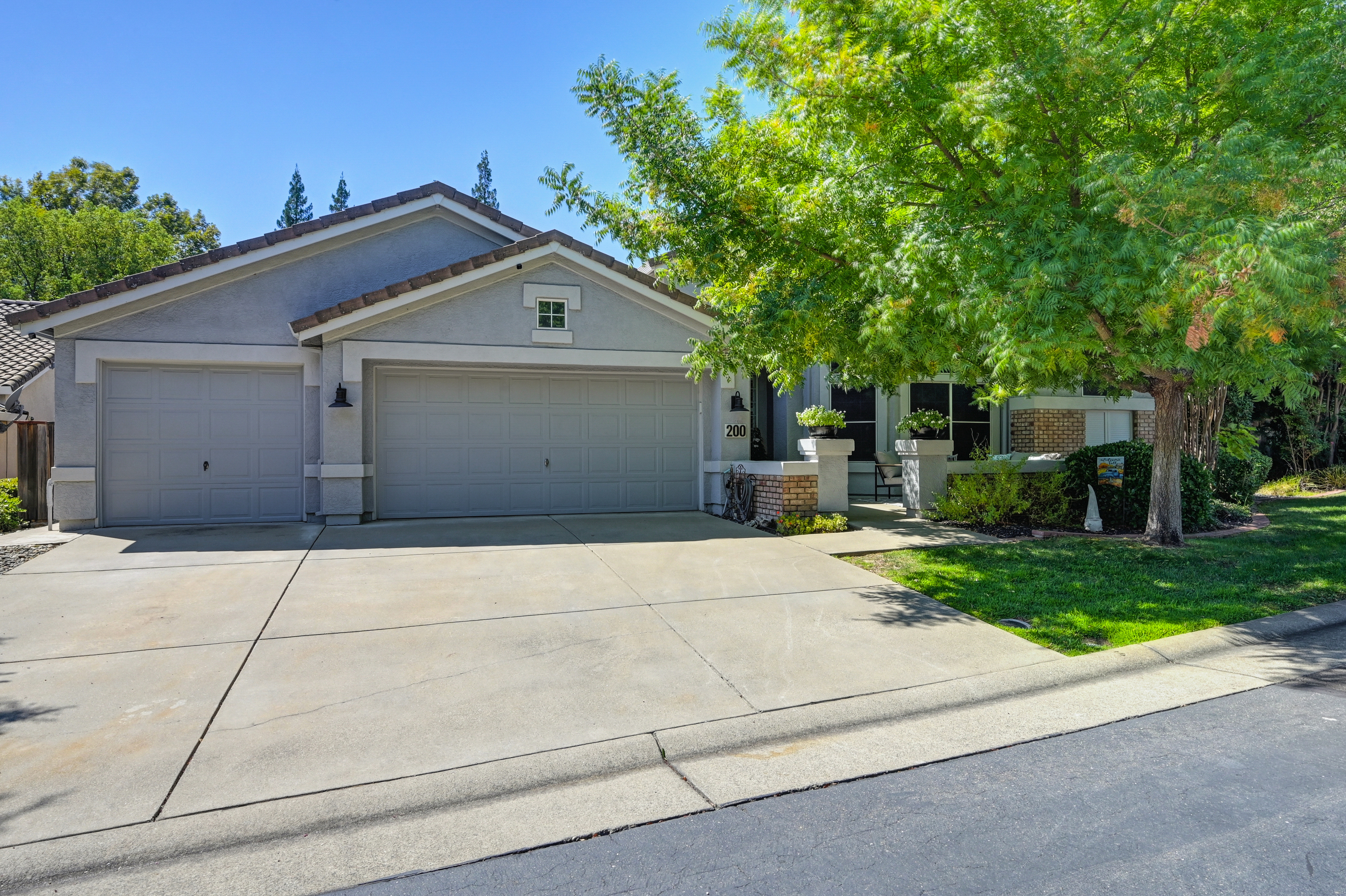 200 Ironstone Court, Roseville, CA 95747